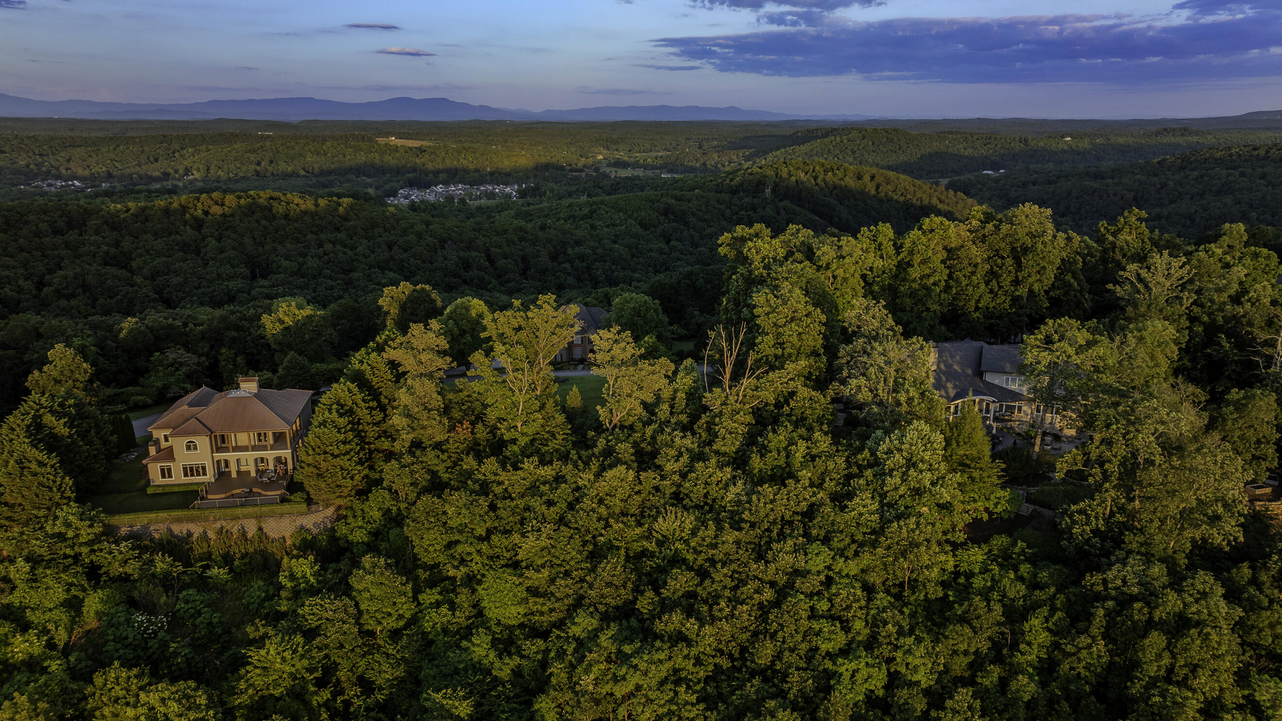2265 Heavenly View Drive, 23