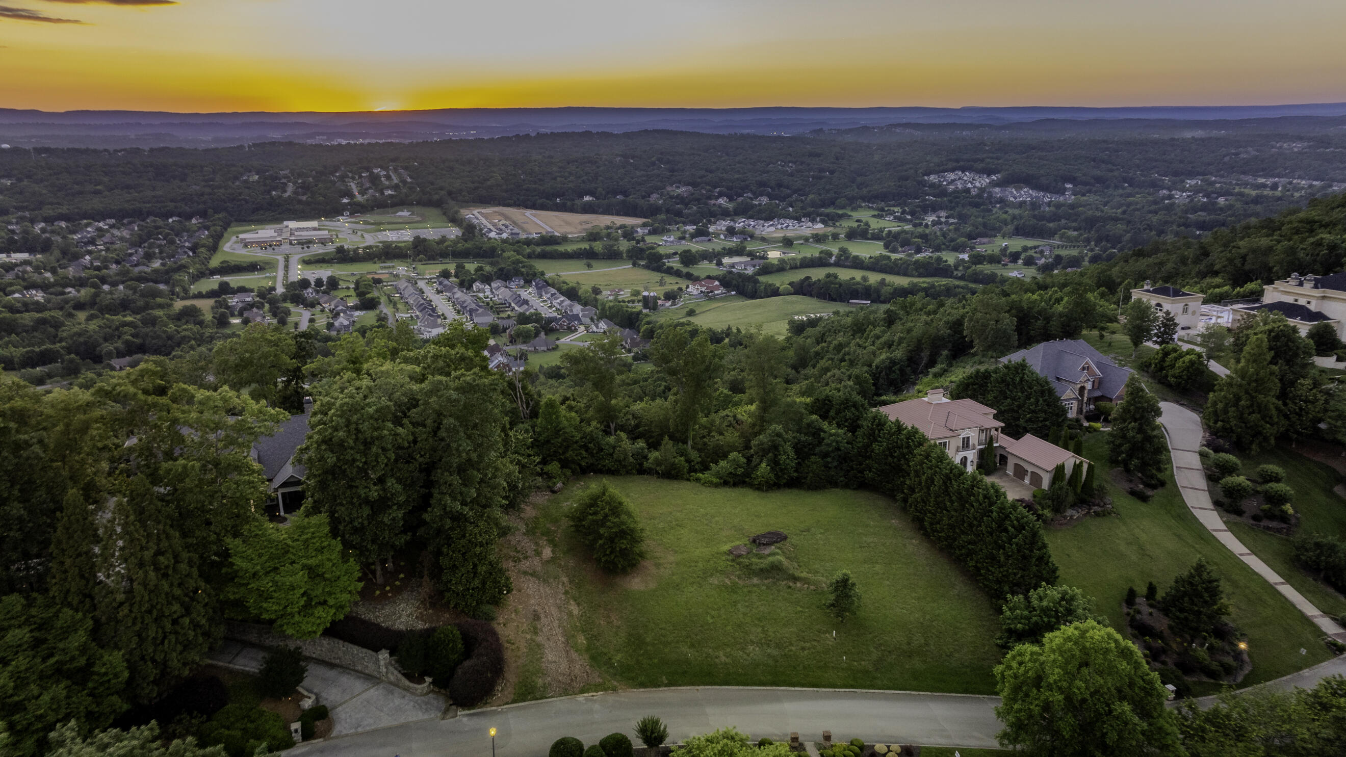 2265 Heavenly View Drive, 23