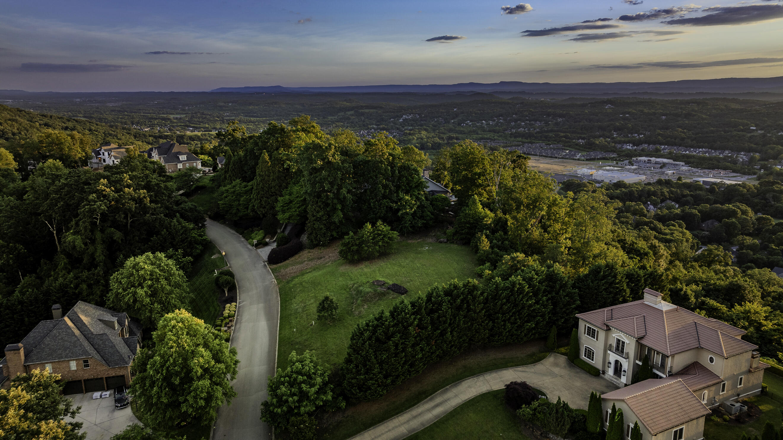 2265 Heavenly View Drive, 23