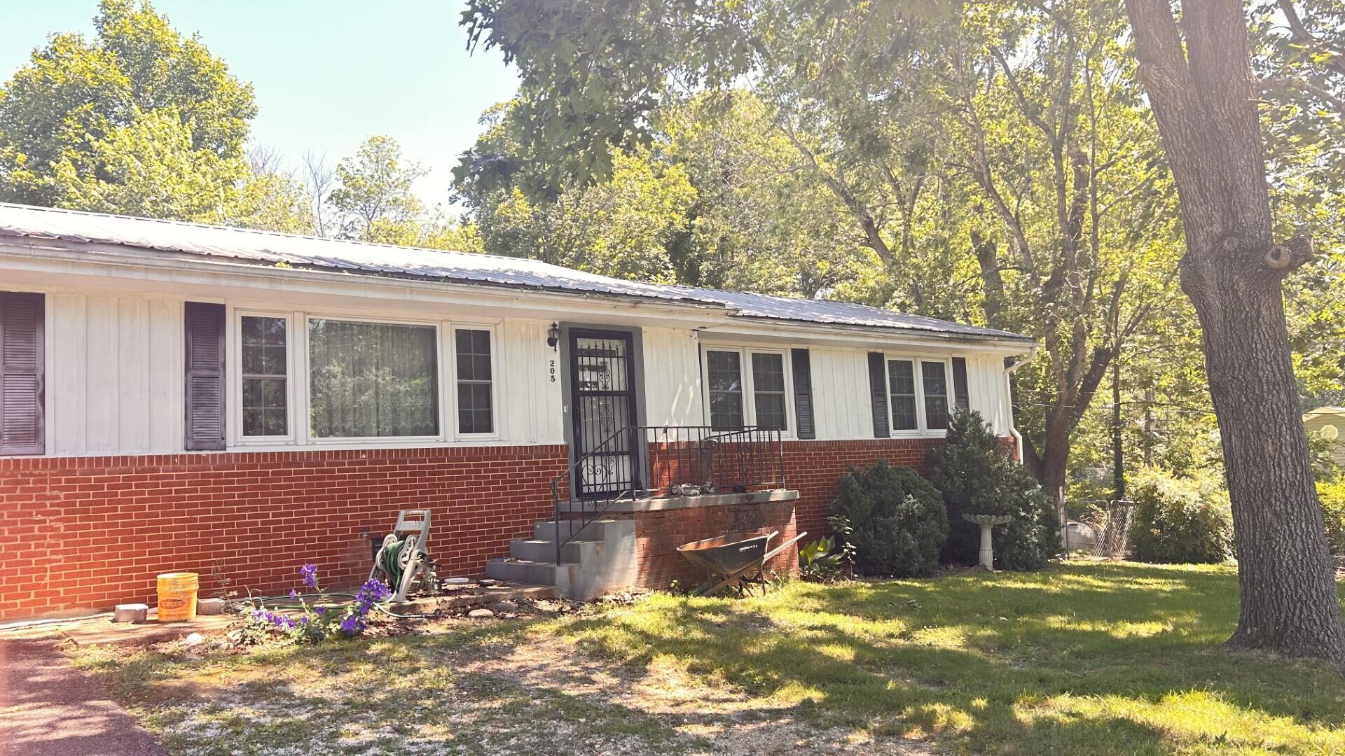 205 Hilltop Drive