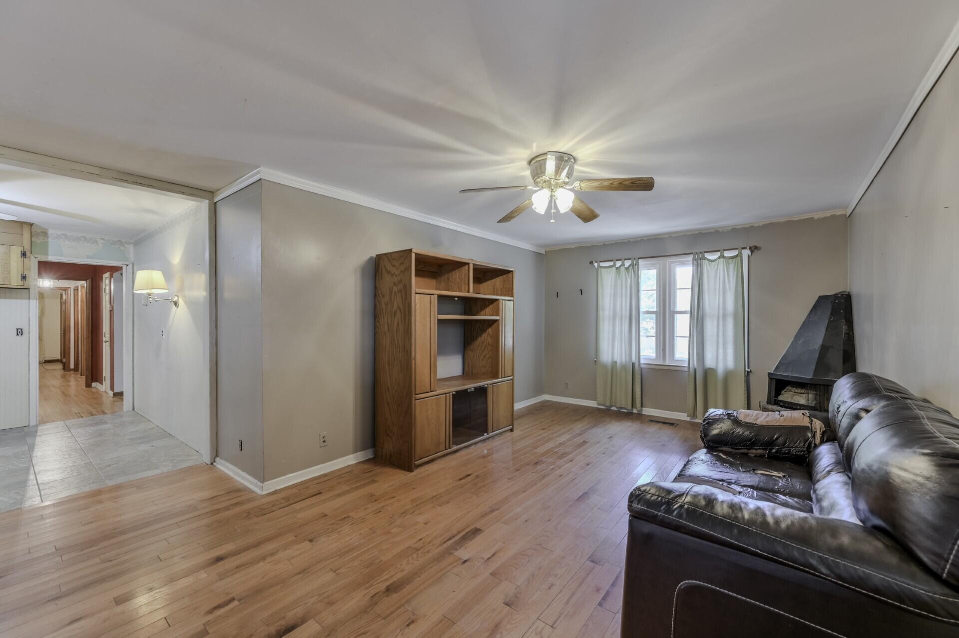205 Hilltop Drive
