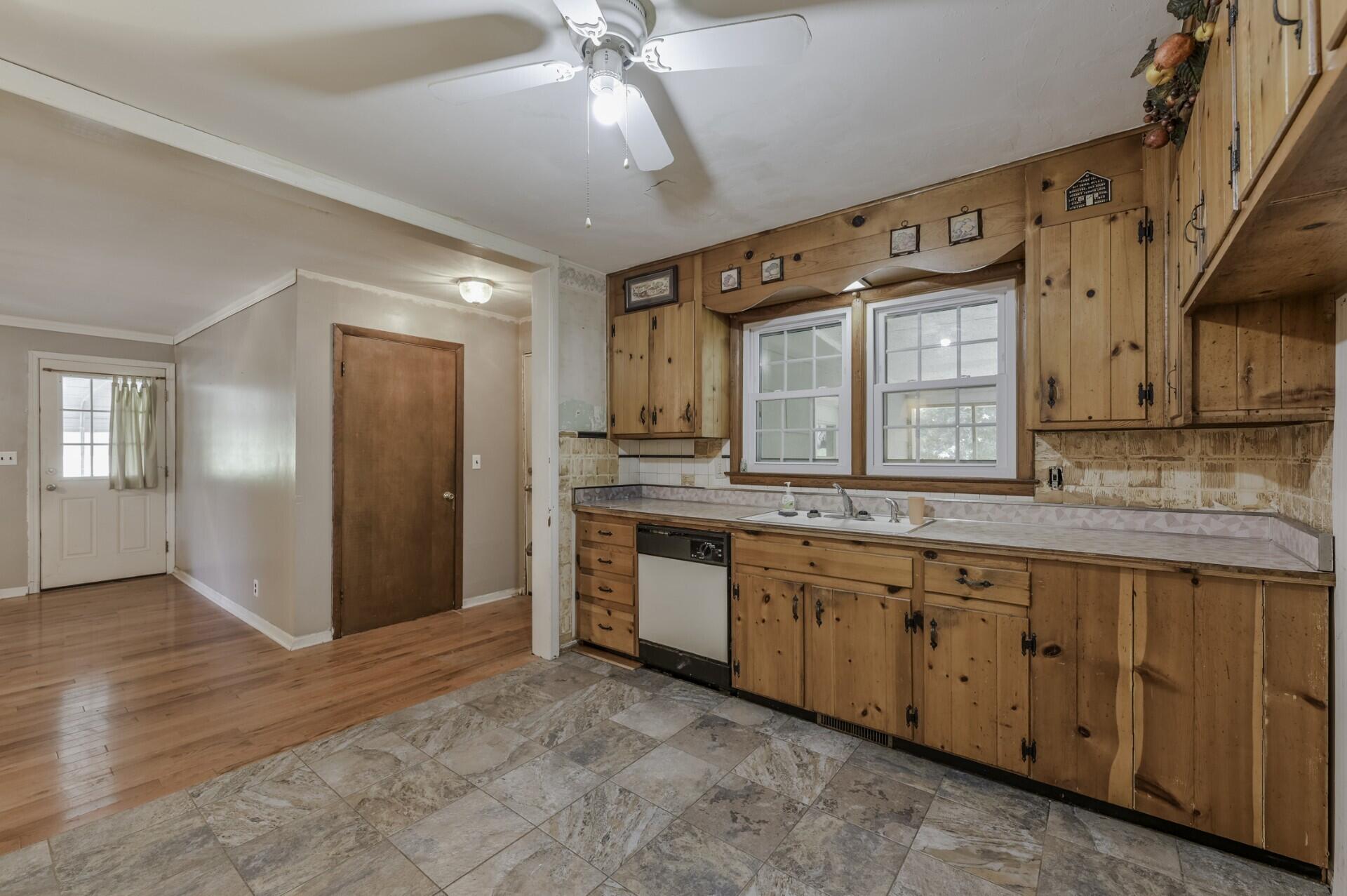 205 Hilltop Drive