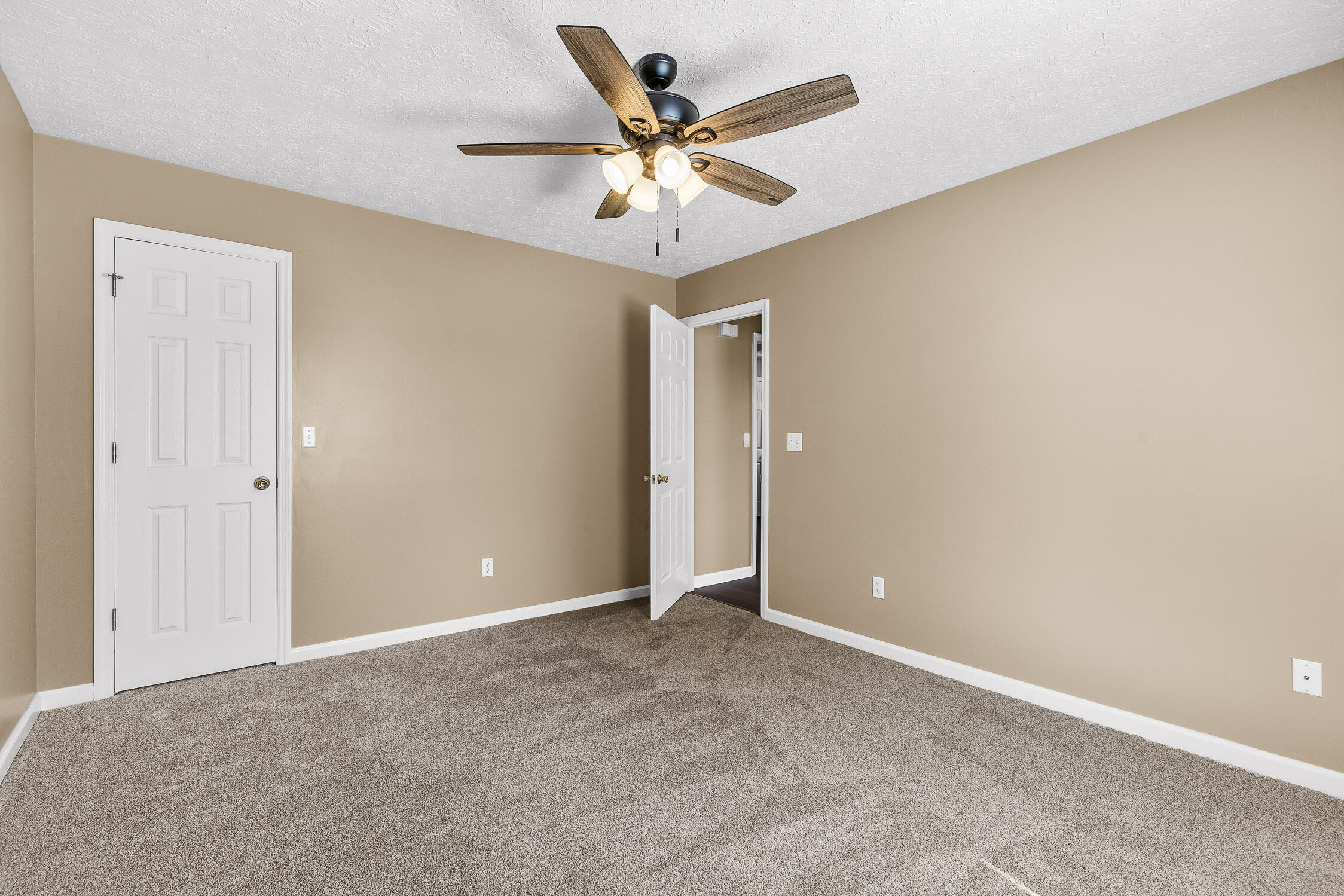 78 Creekview Drive