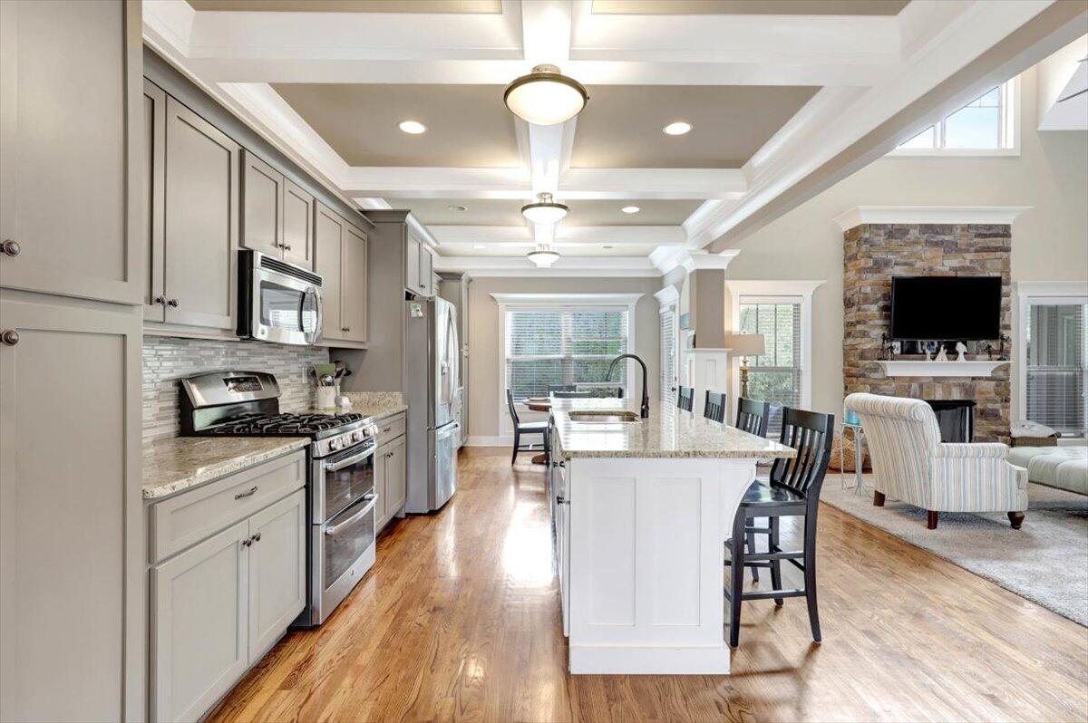 10992 Prairie Lake Drive, 20