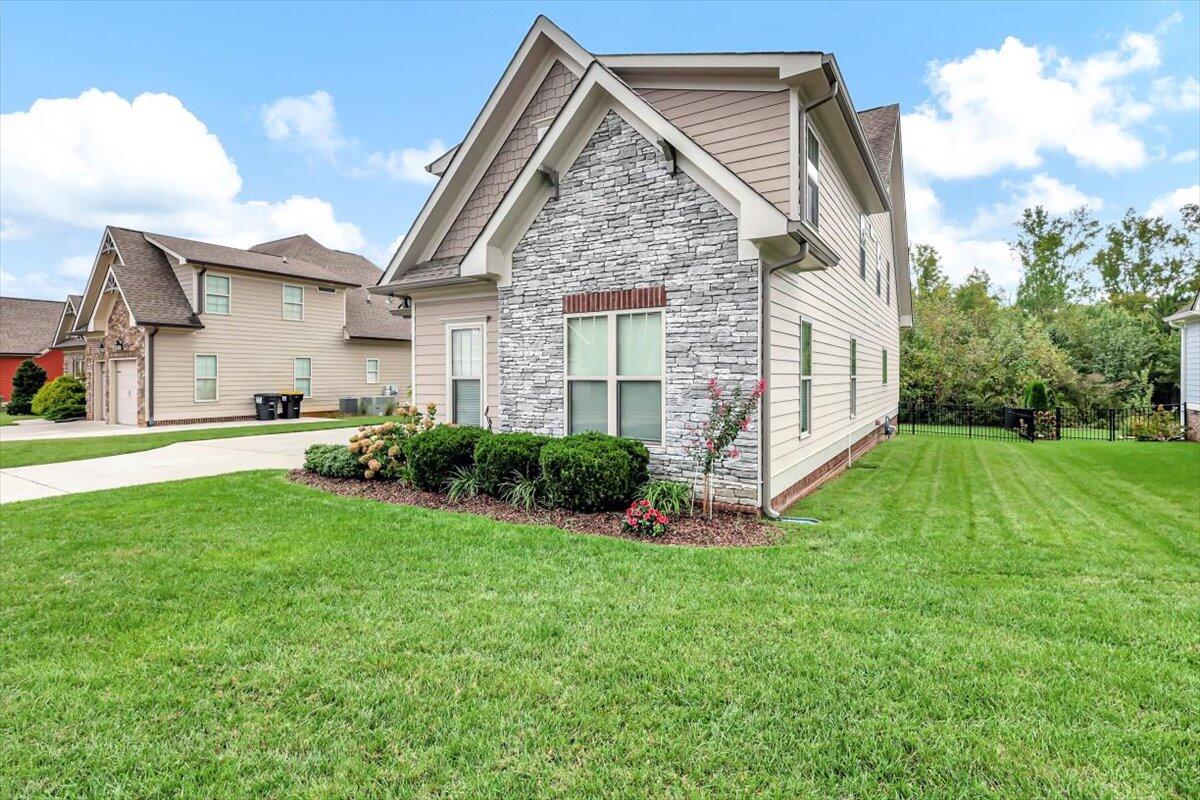 10992 Prairie Lake Drive, 20