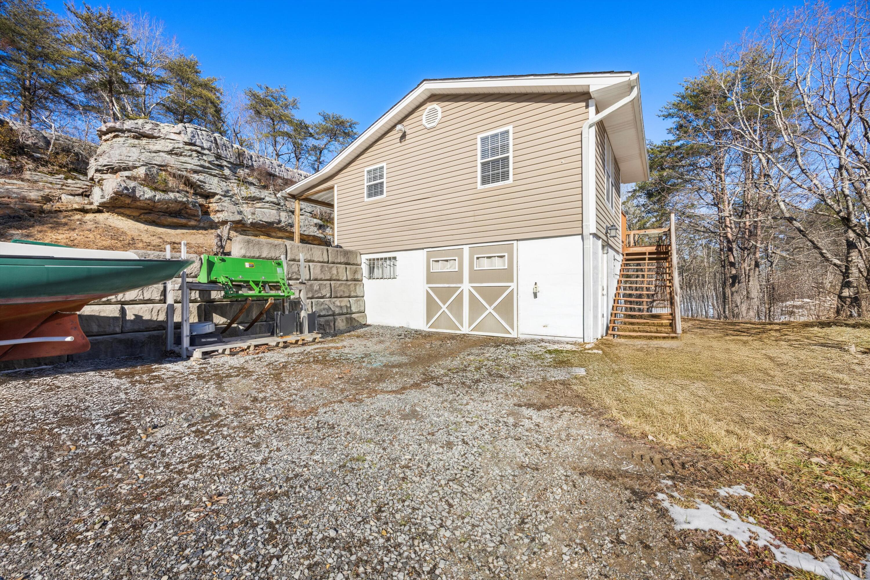 1315 Hotwater Road