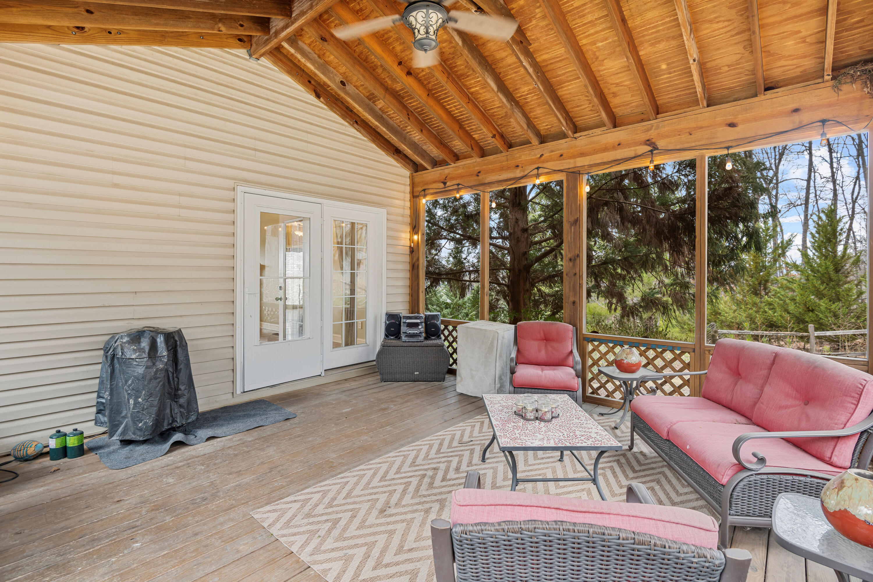 830 Windrush Loop