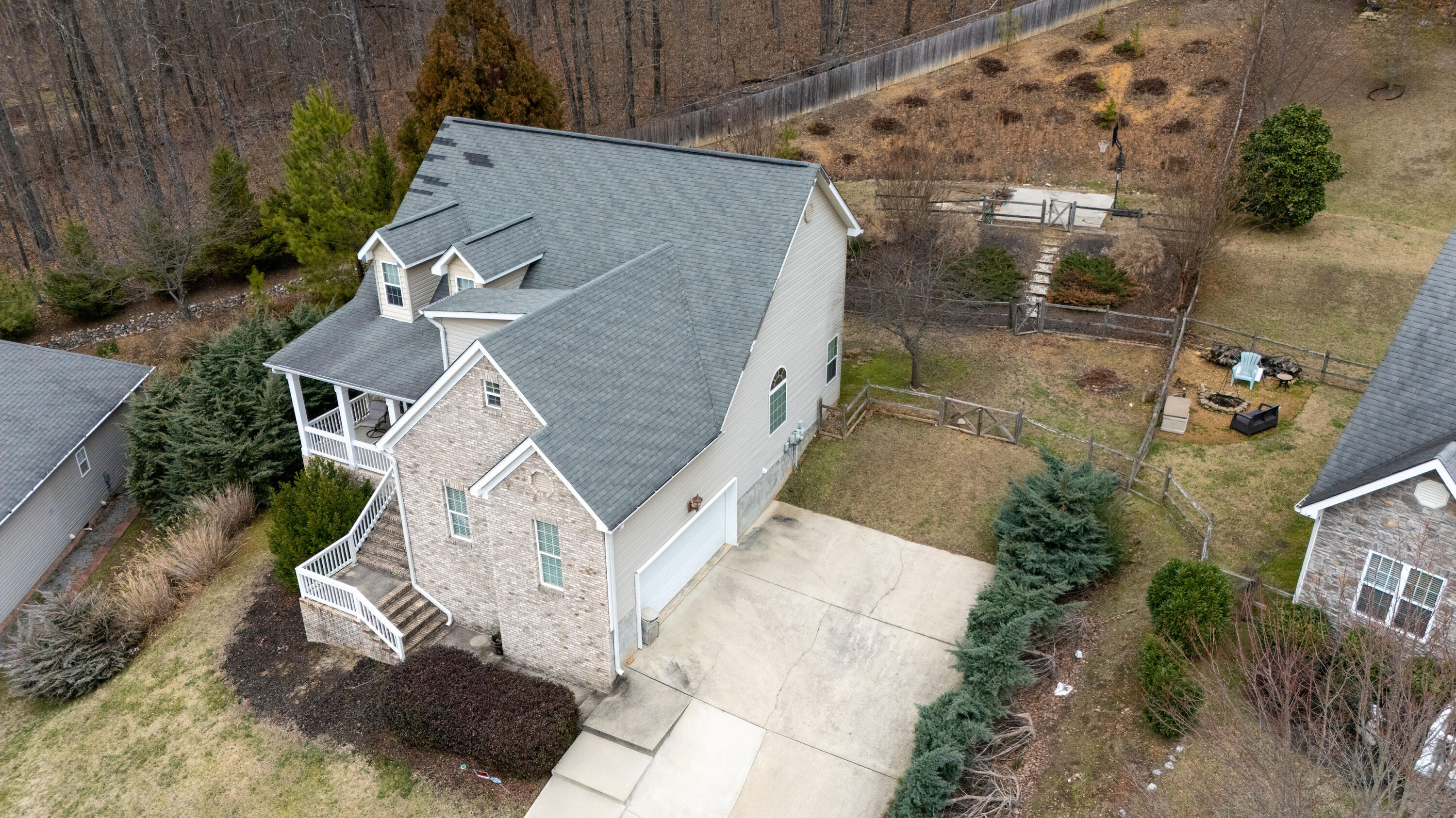 830 Windrush Loop