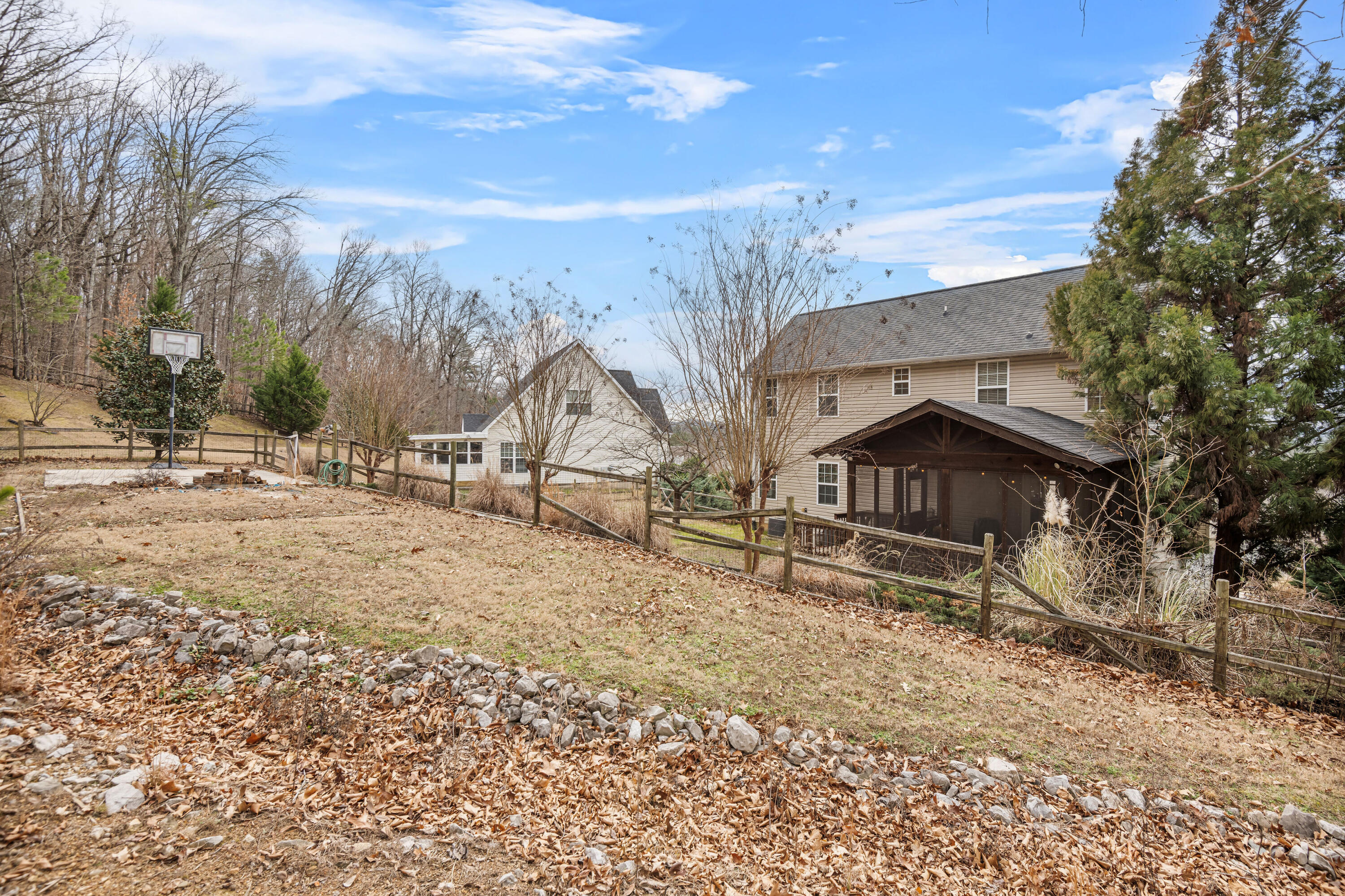 830 Windrush Loop