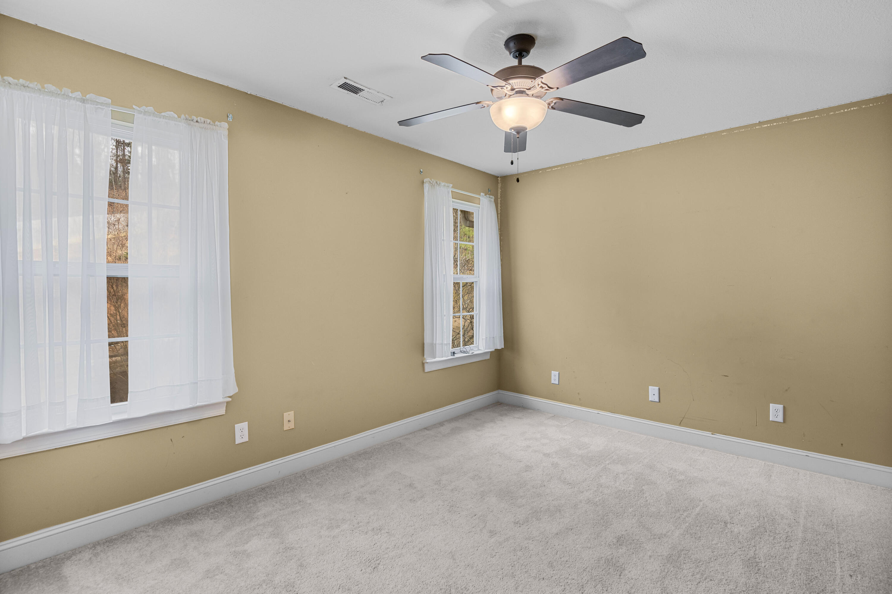 830 Windrush Loop