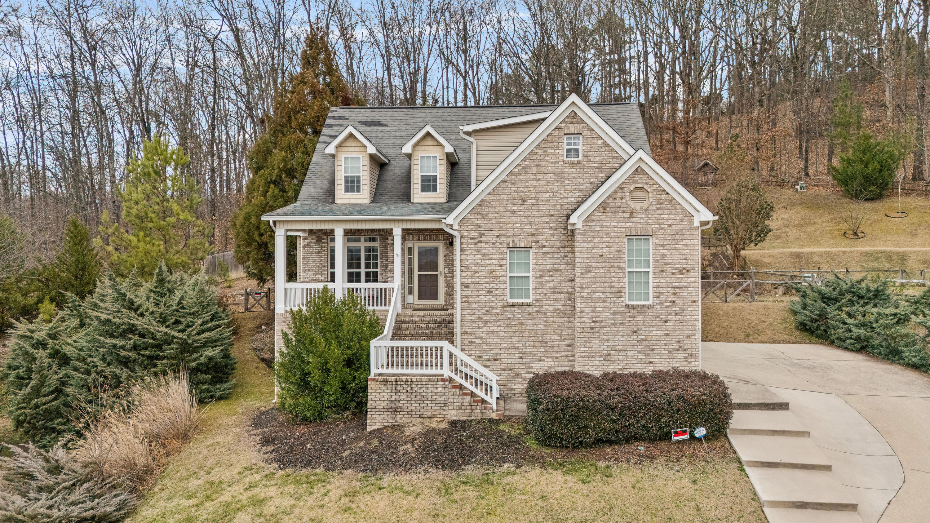830 Windrush Loop
