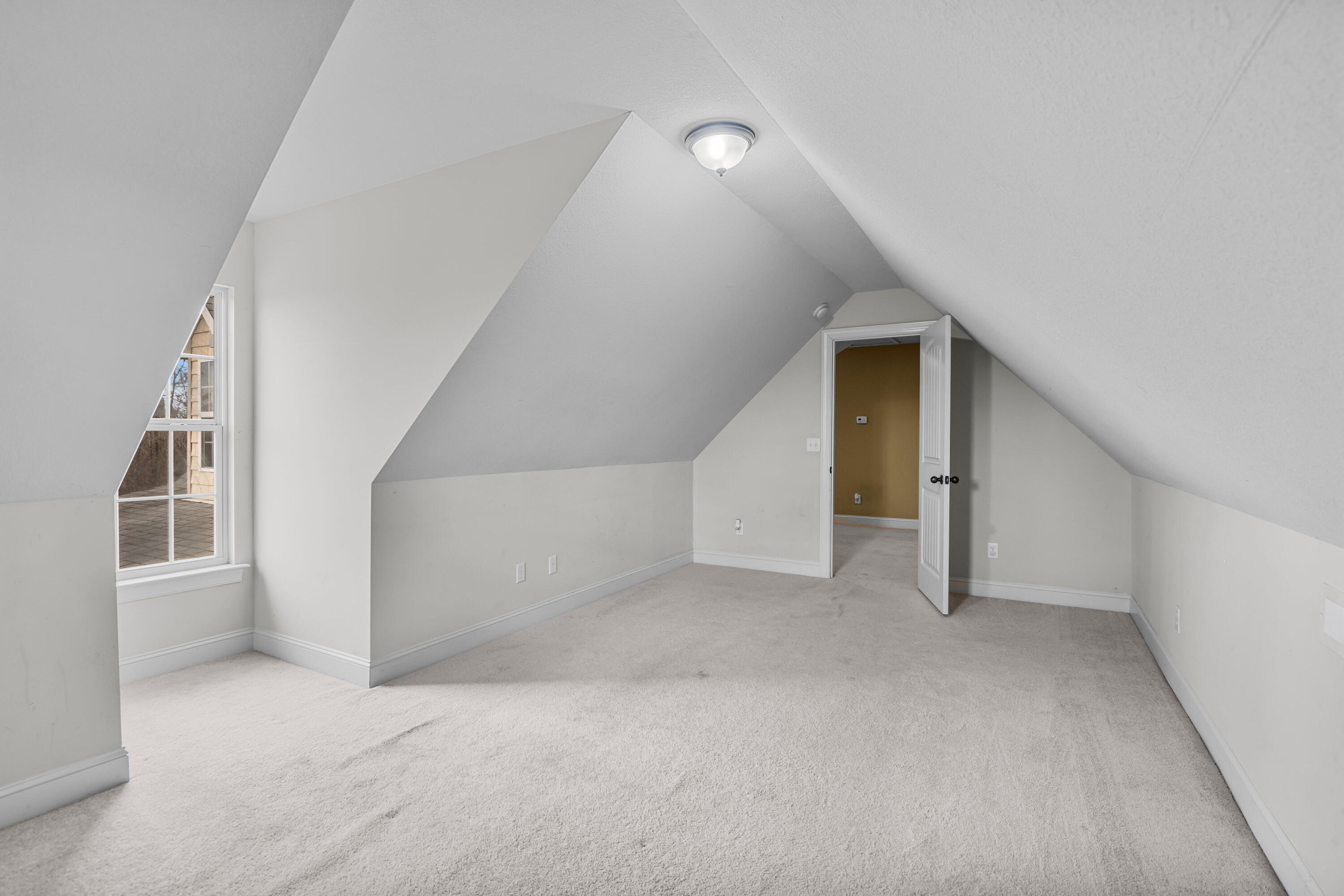 830 Windrush Loop