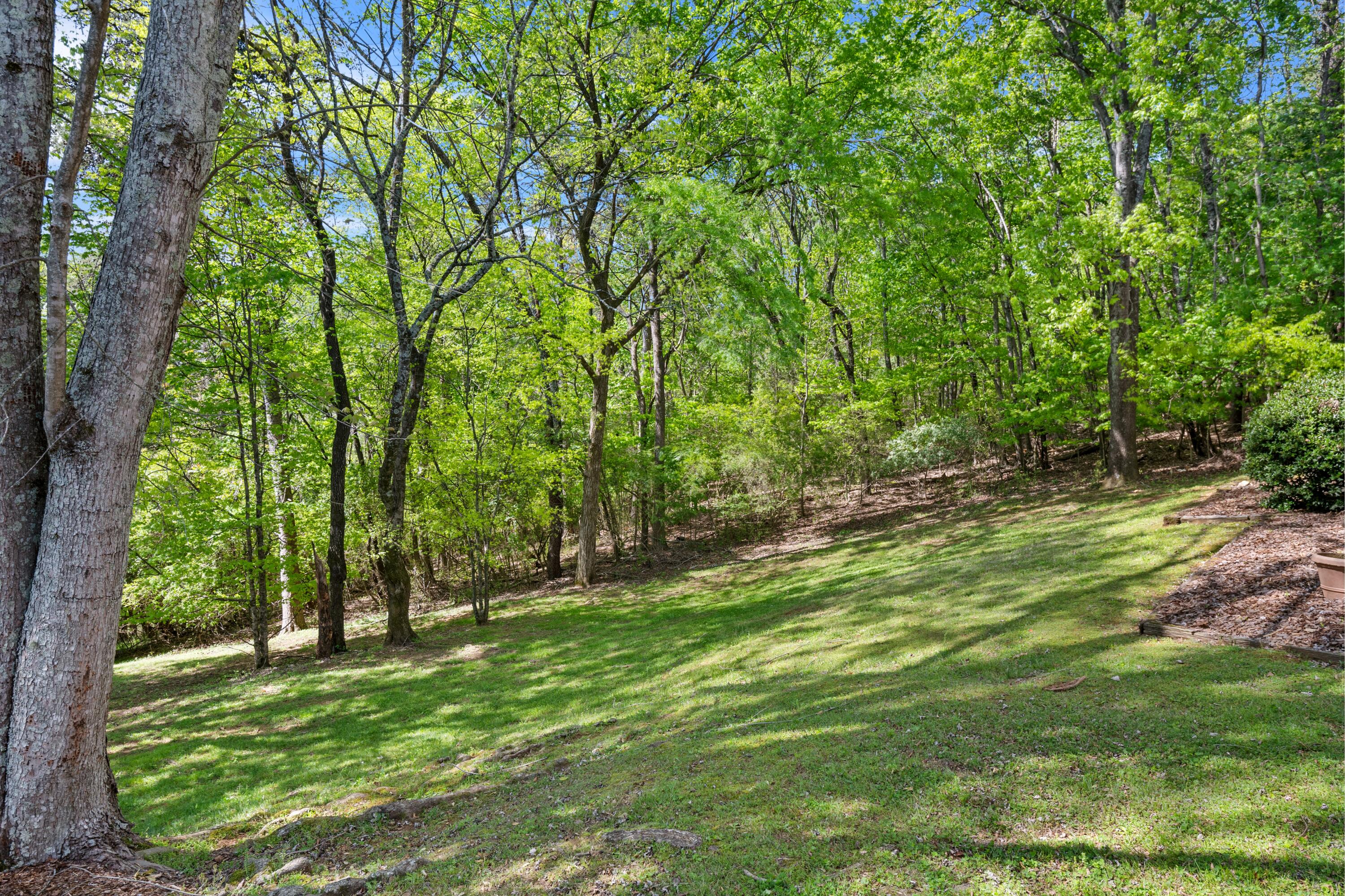 1710 Colonial Way Circle