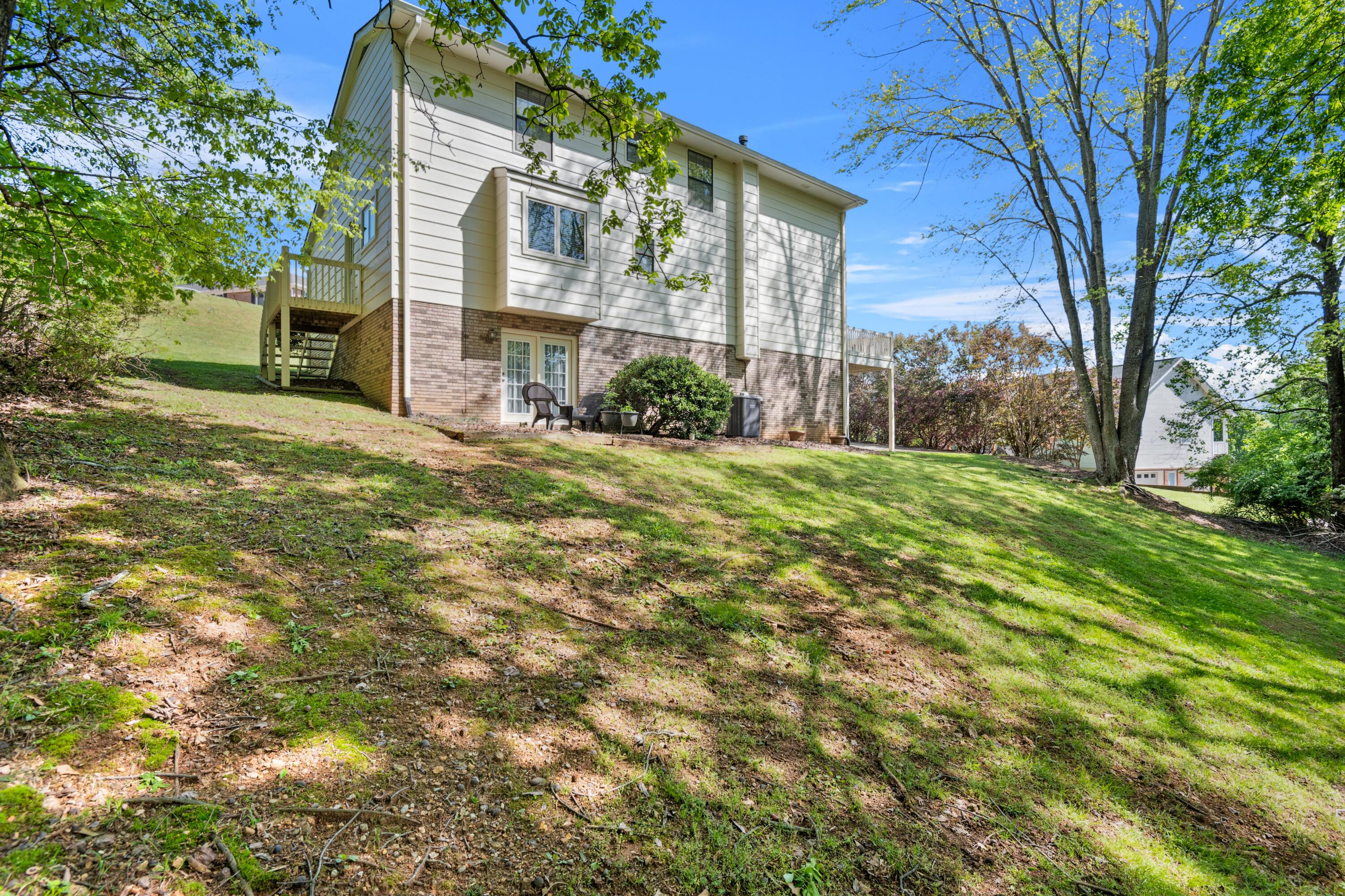1710 Colonial Way Circle