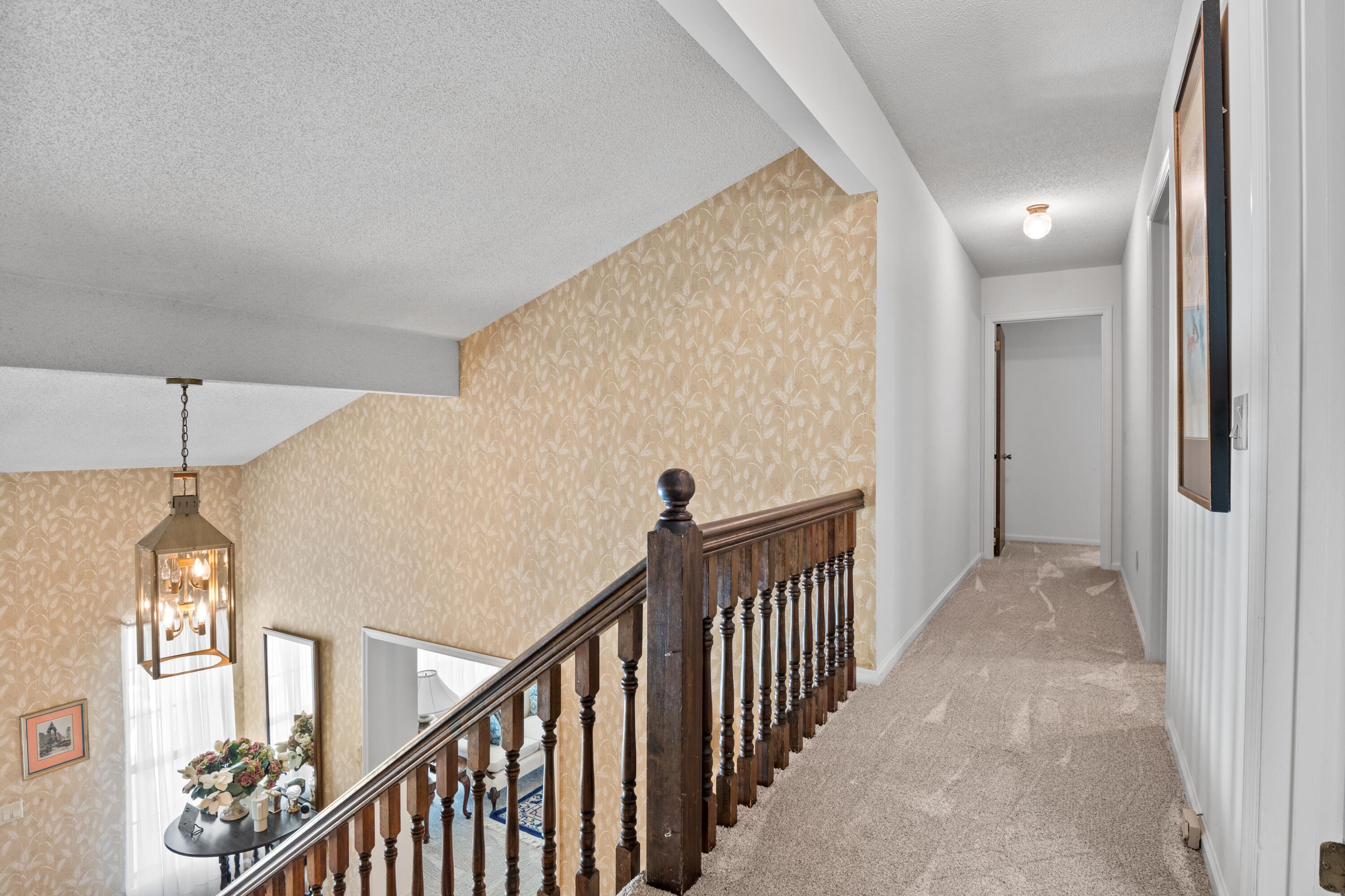 1710 Colonial Way Circle
