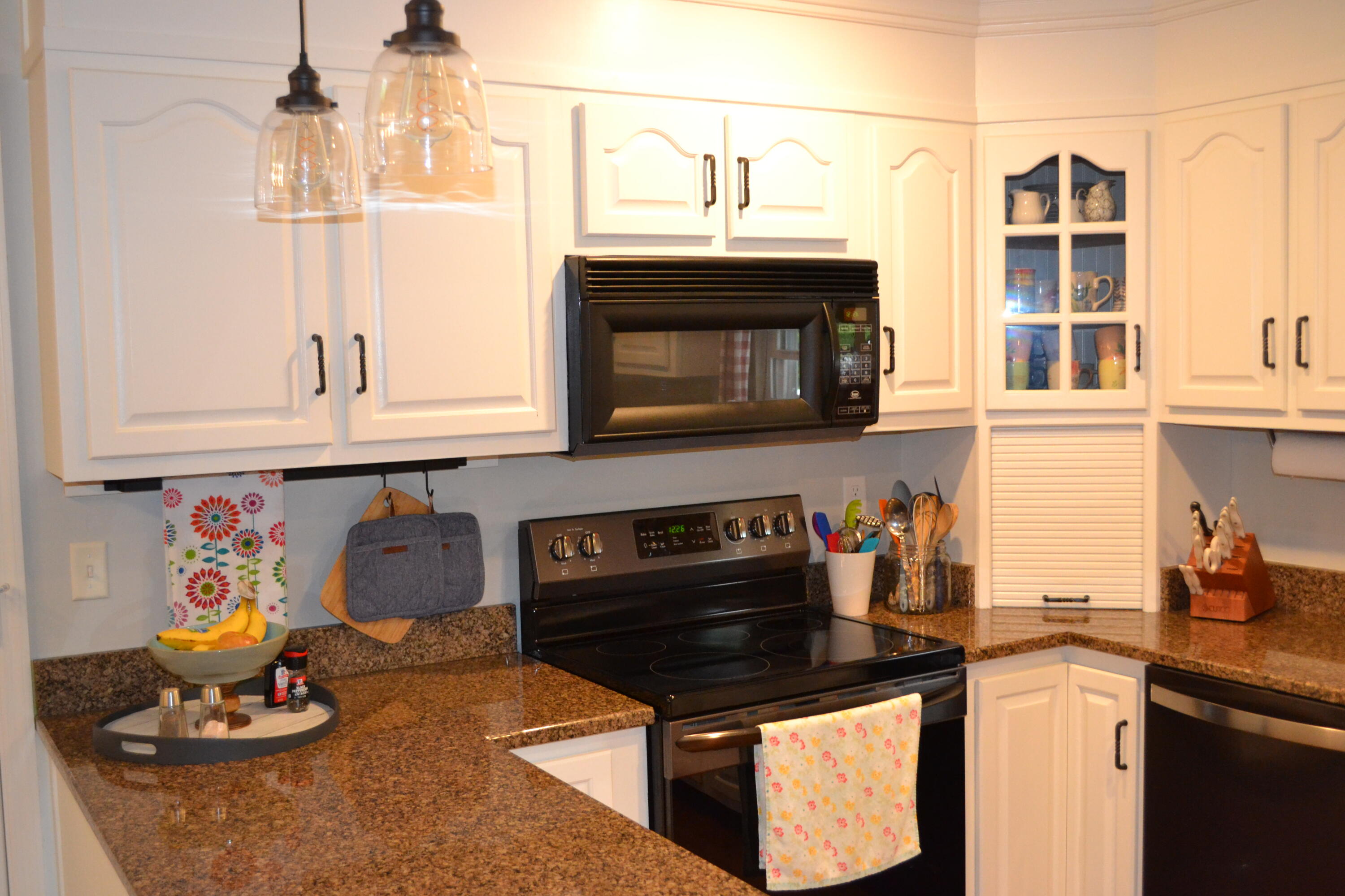 610 Hickory Ridge Trail