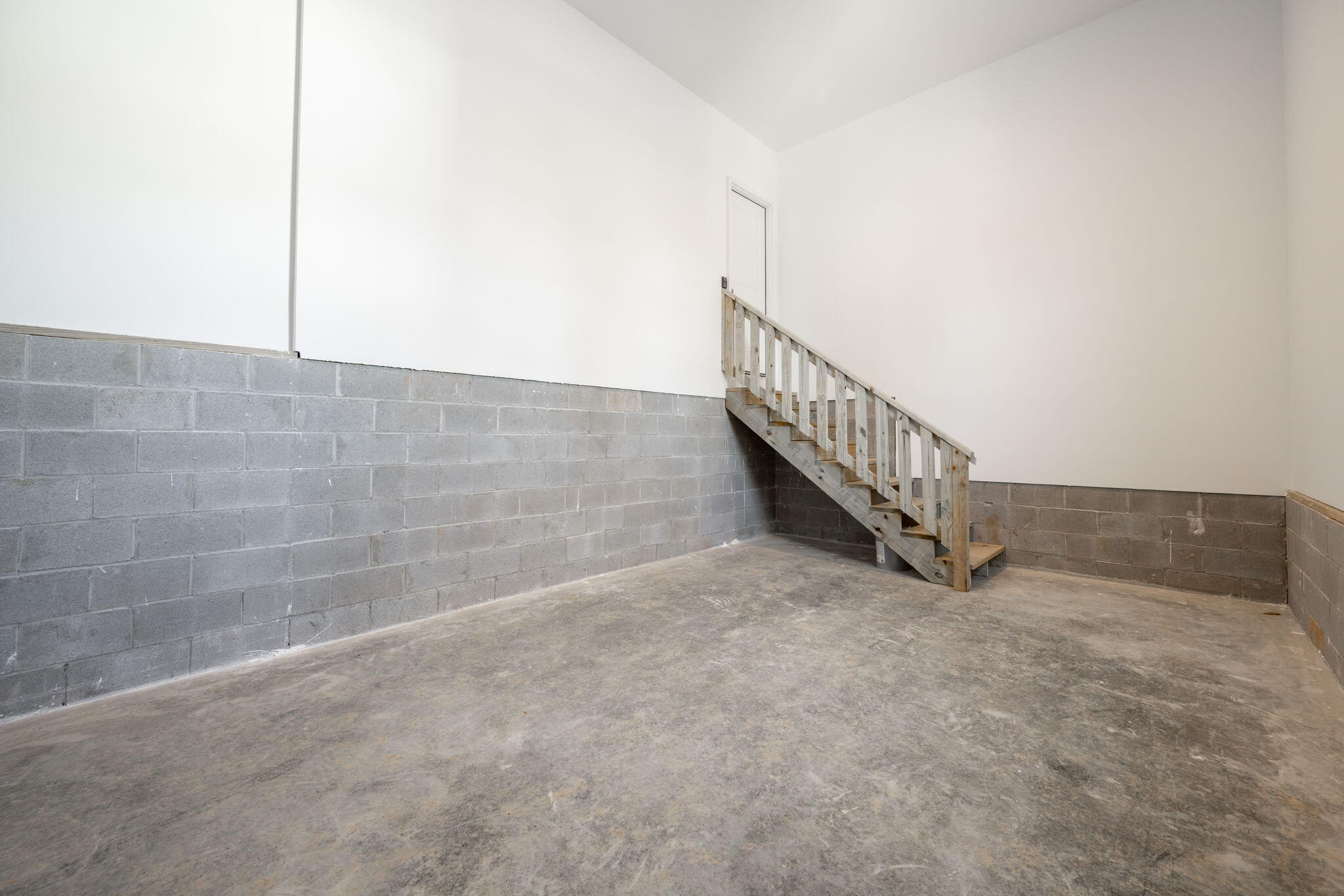 3016 Addison Rd