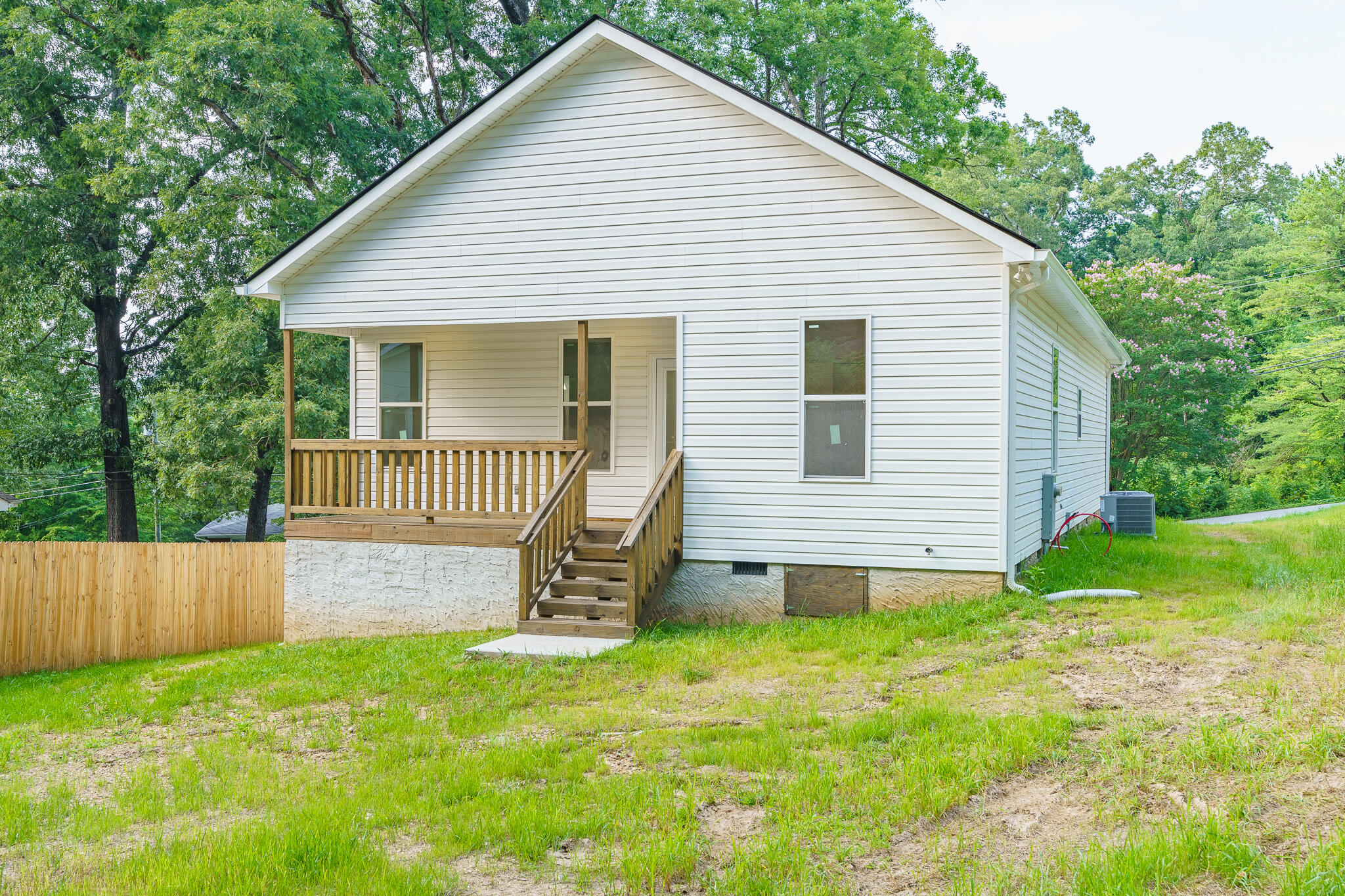 3016 Addison Rd
