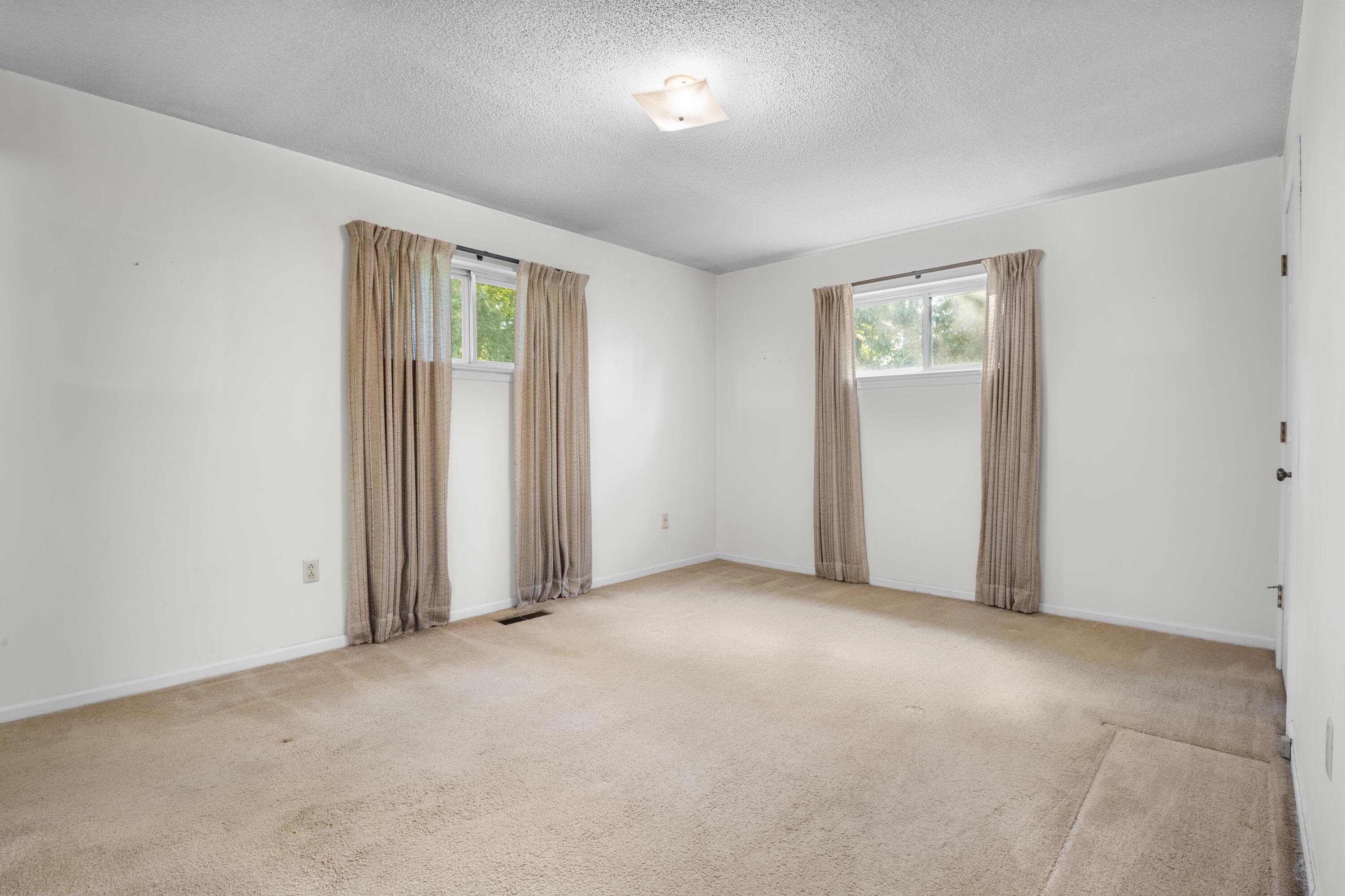 801 Chestnut Wood Lane