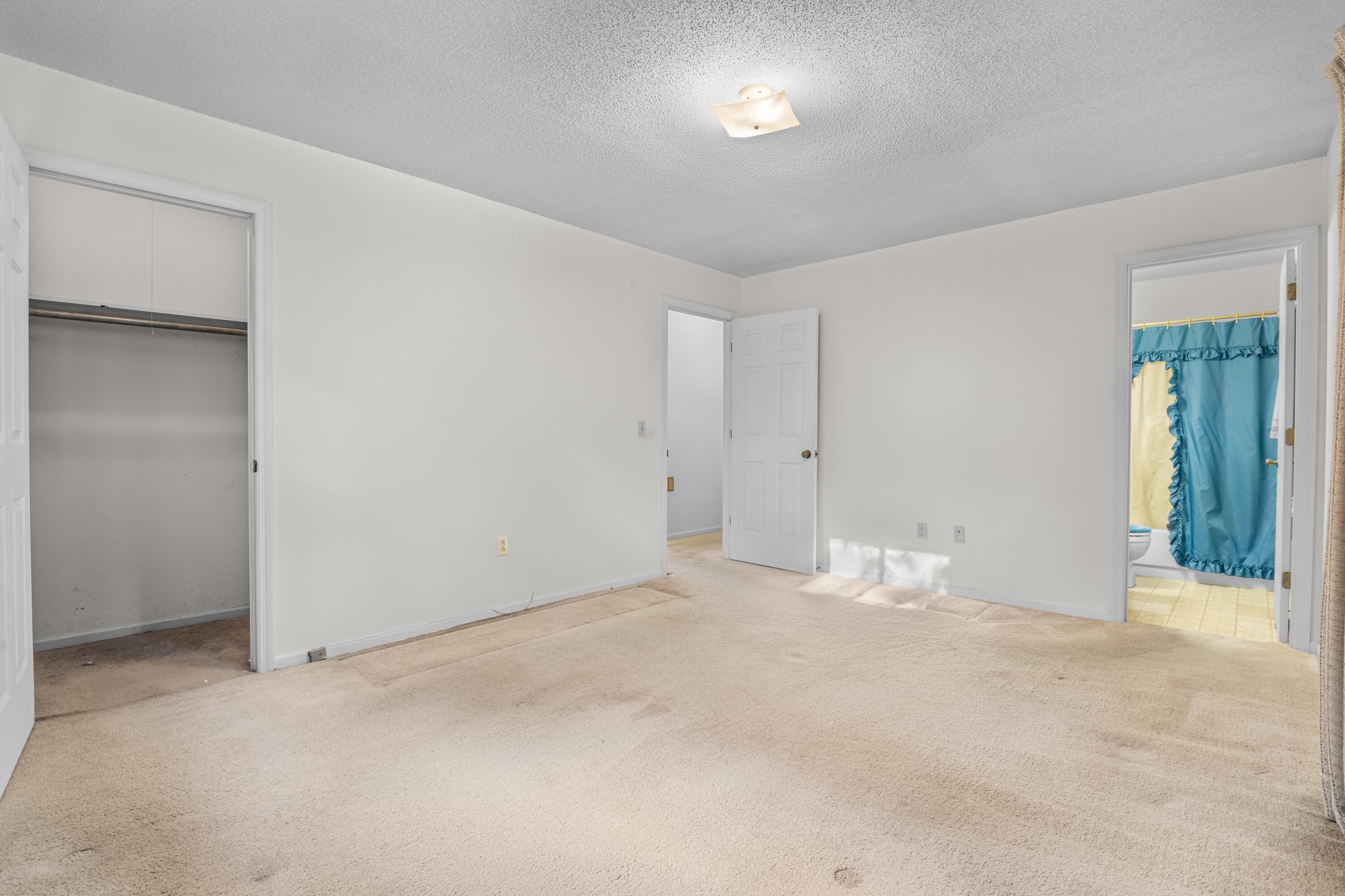 801 Chestnut Wood Lane