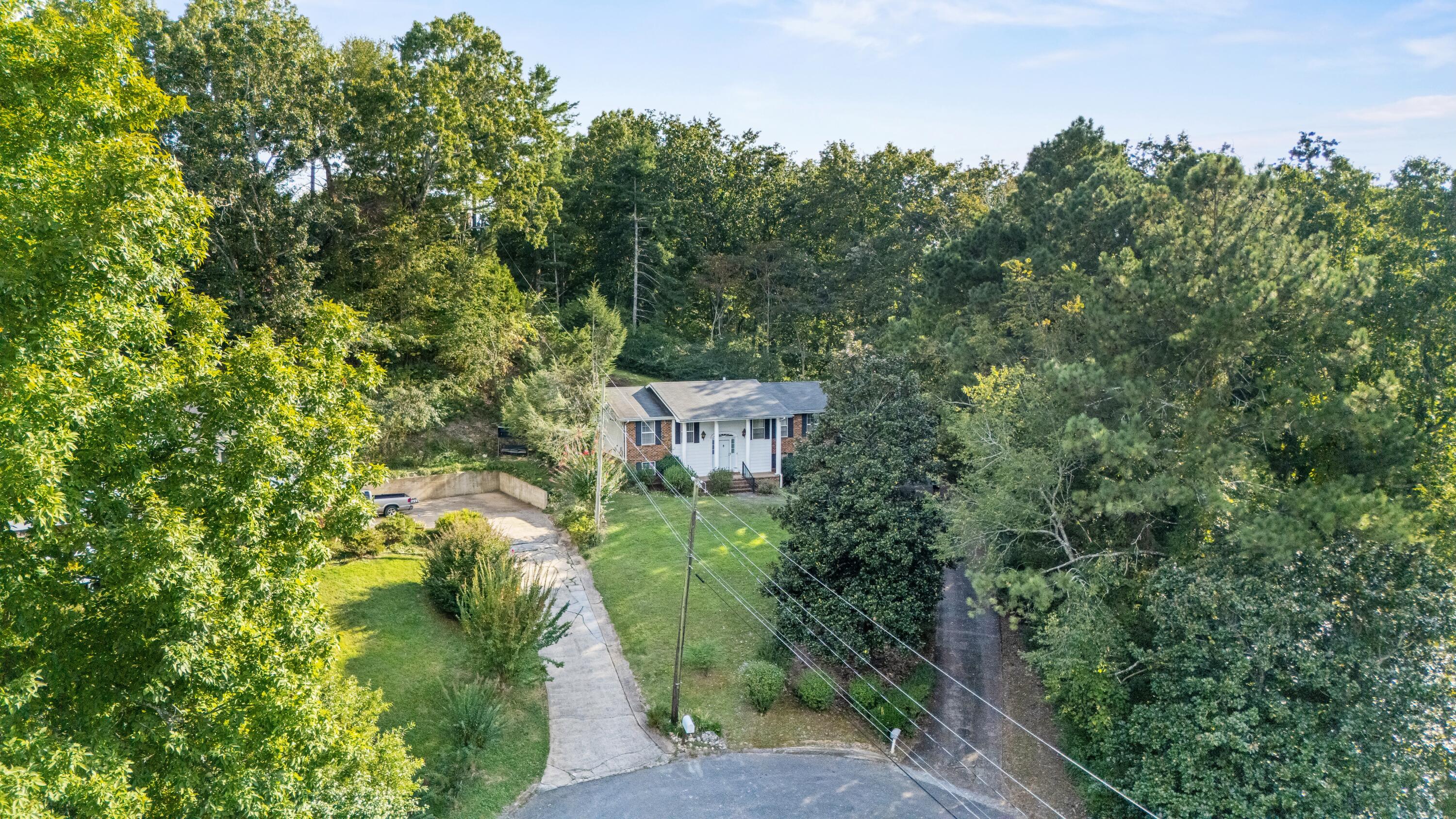 801 Chestnut Wood Lane