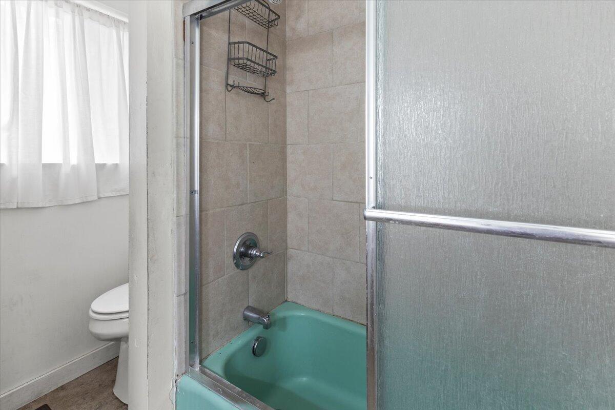 1002 Elaine Trail