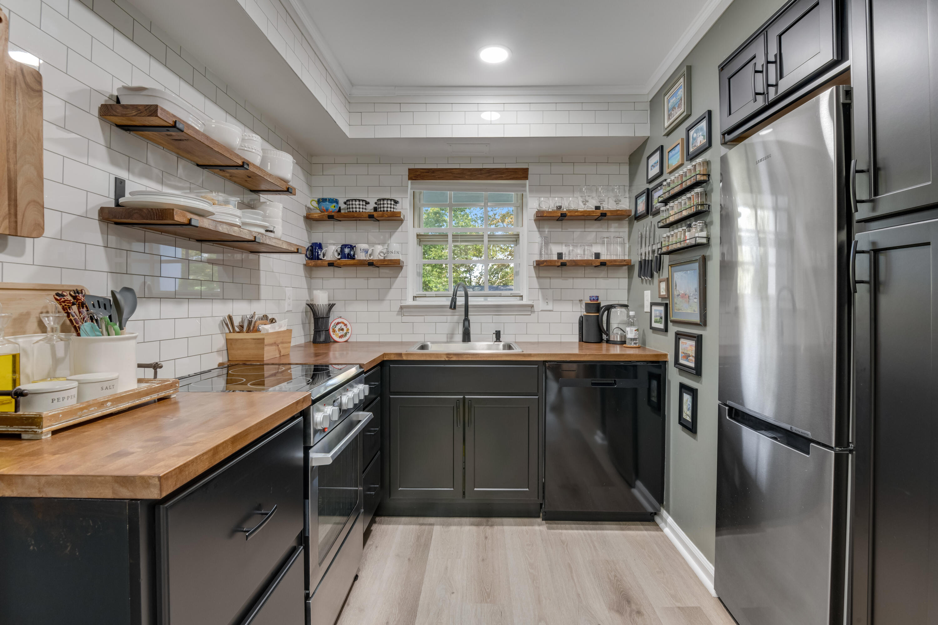 722 Bacon Trail, 36