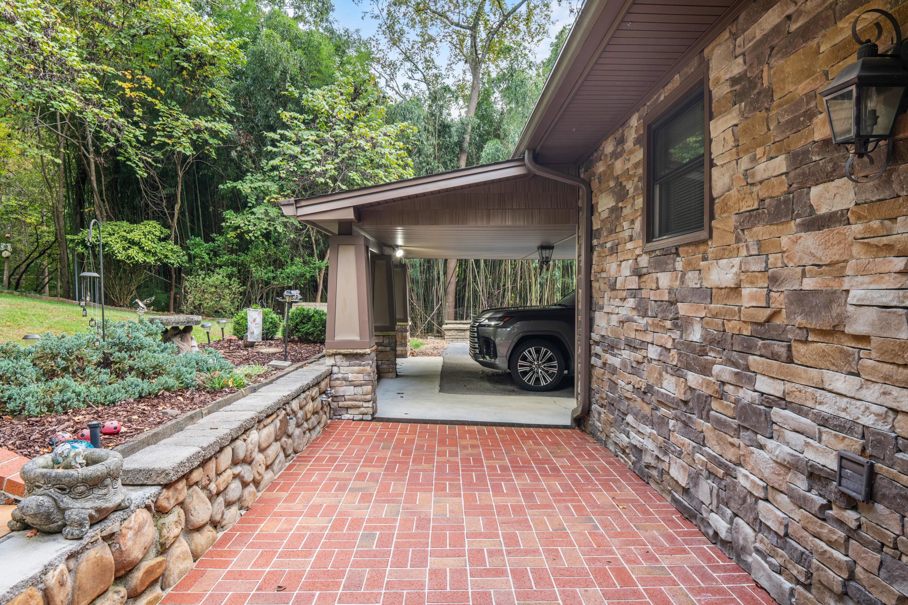 258 Garden Road