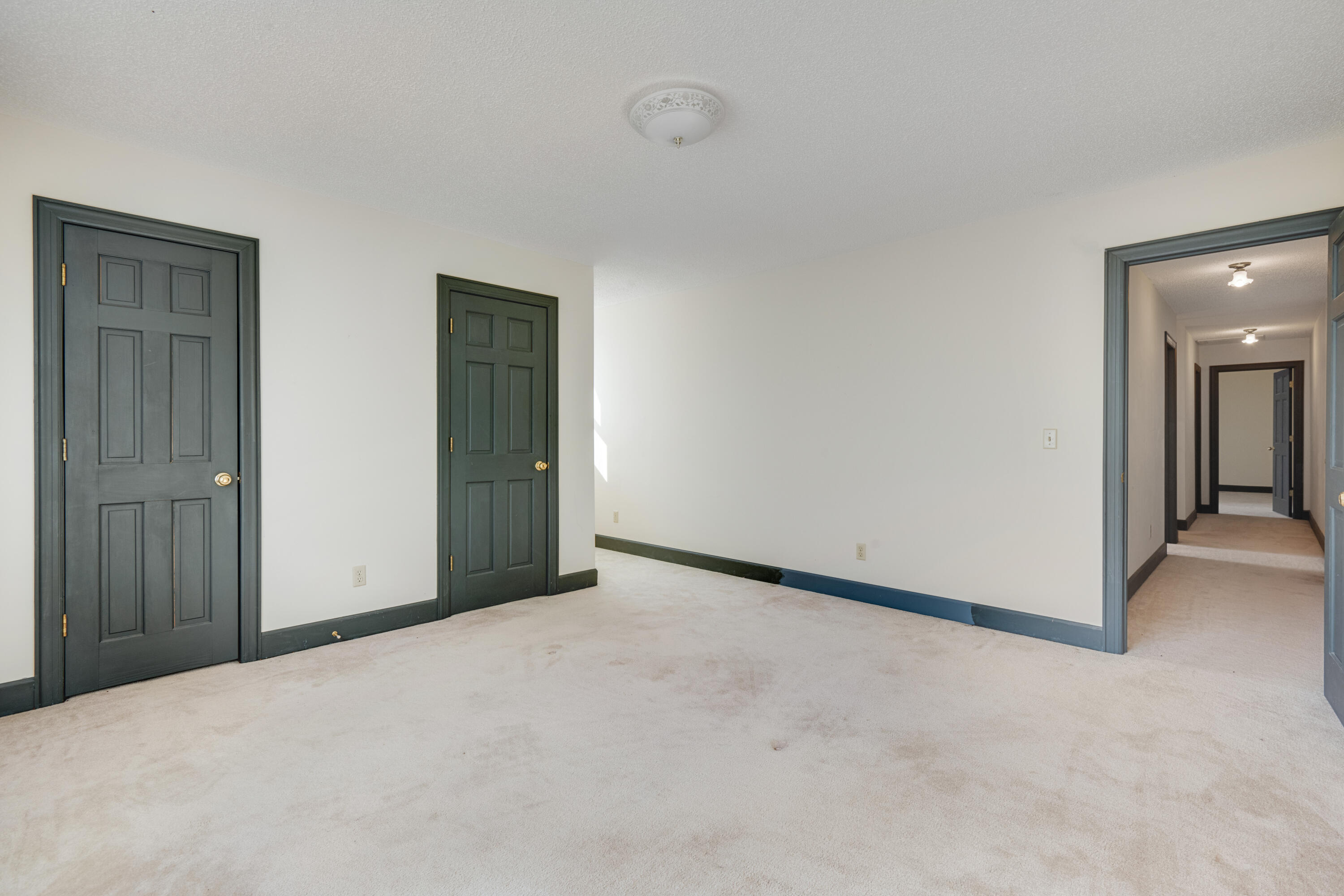641 Riverbend Drive