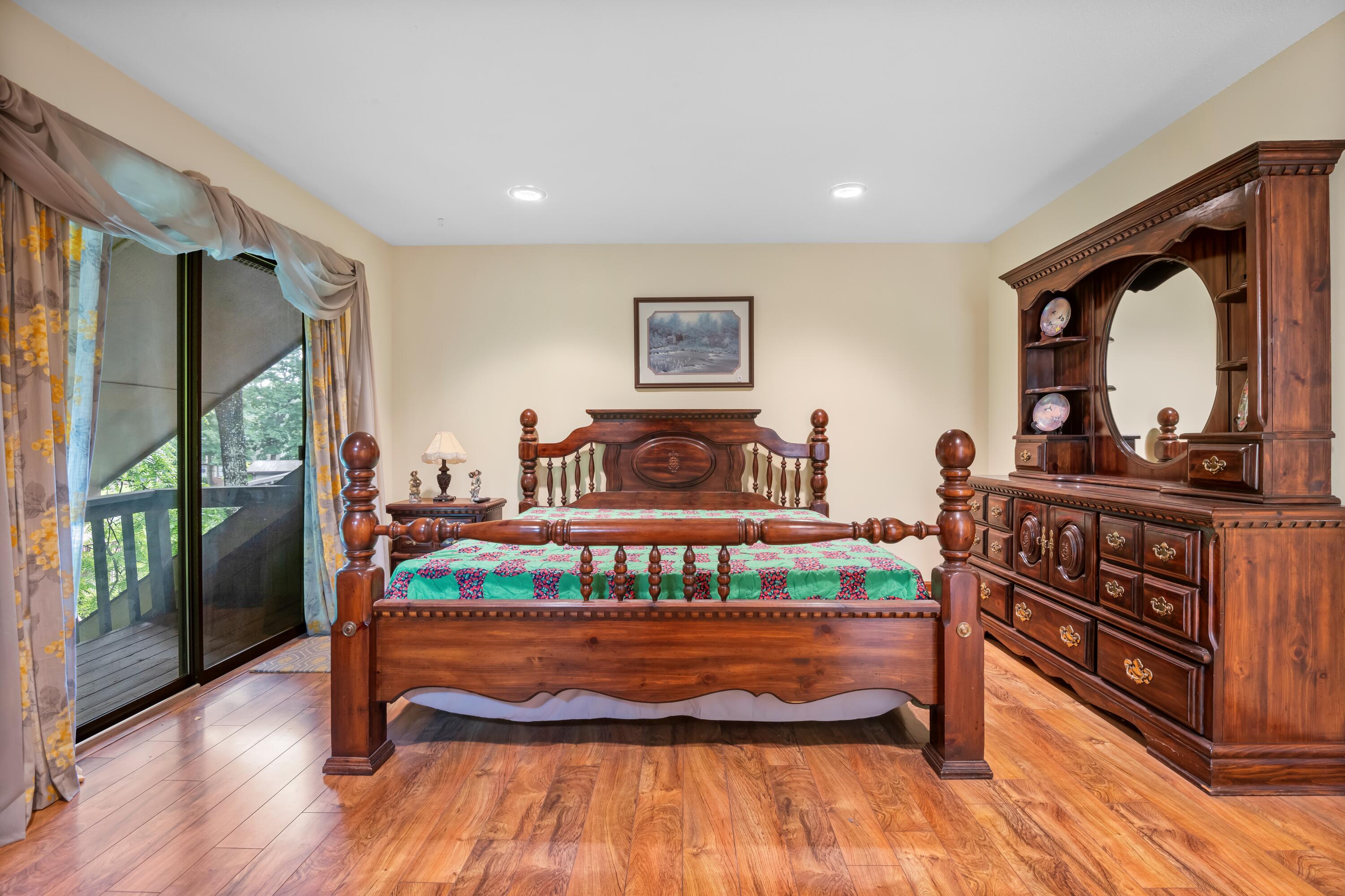 7321 Coastal Drive