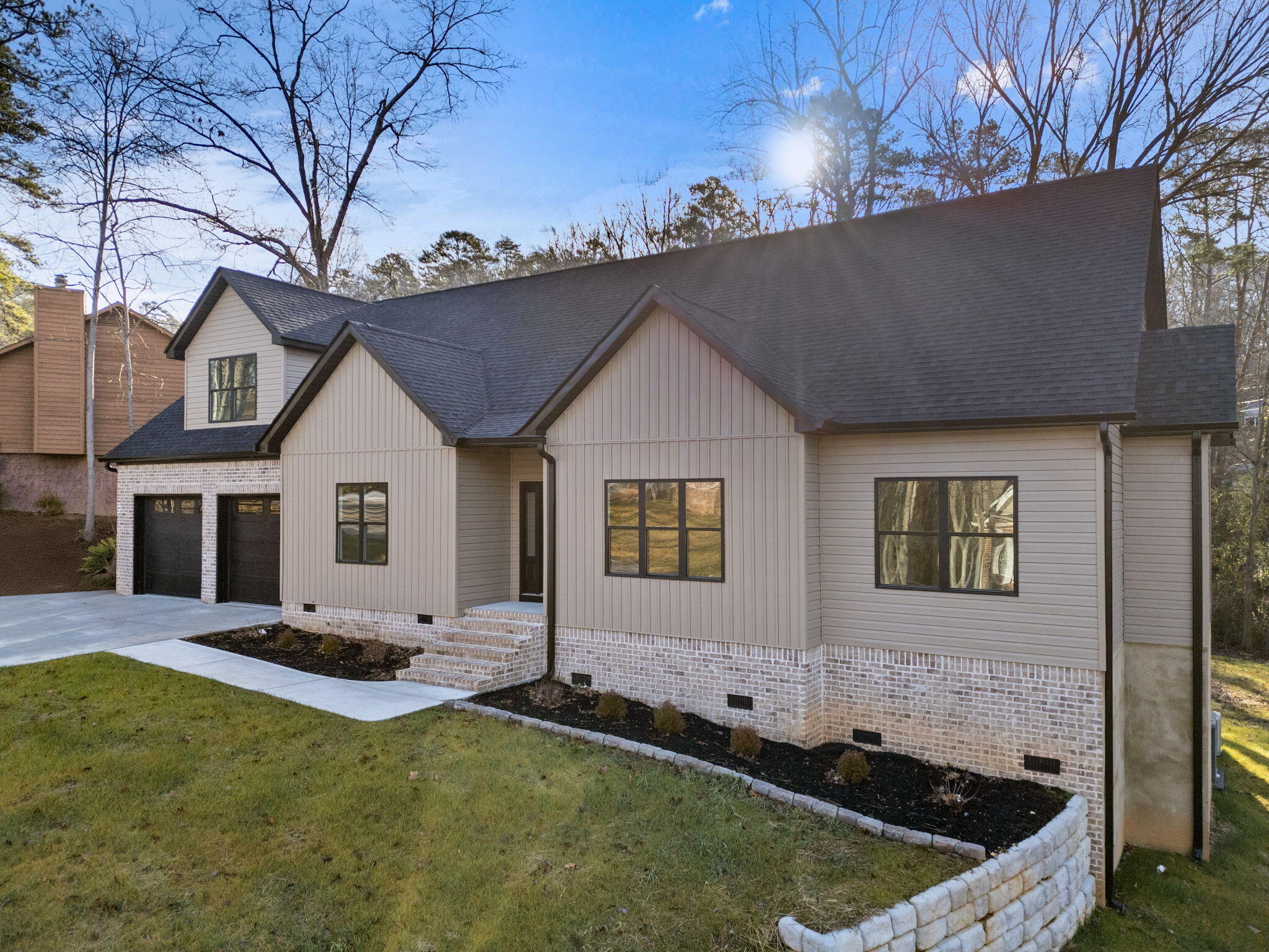 2460 Valley Hills Trail NW