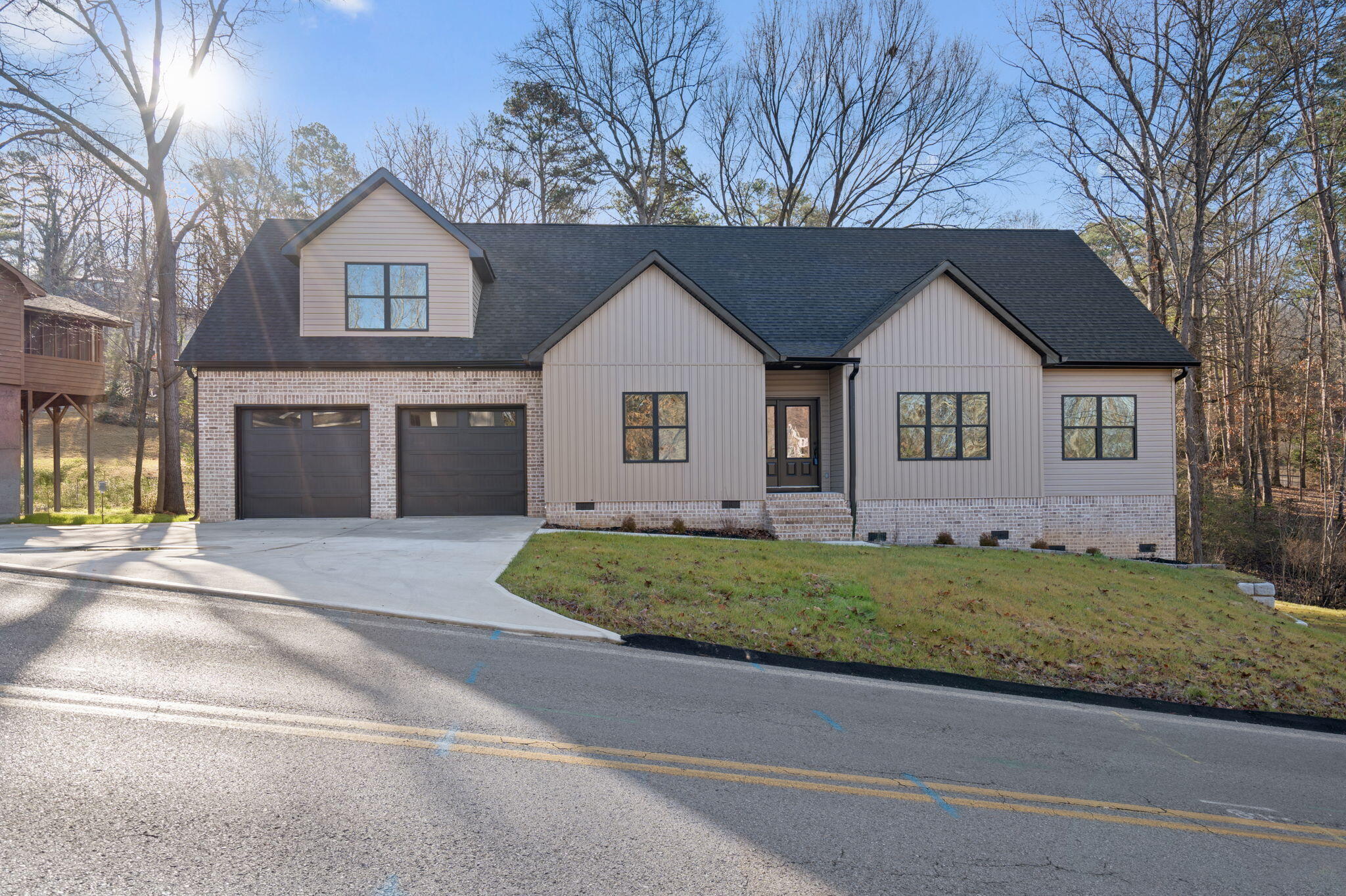 2460 Valley Hills Trail NW