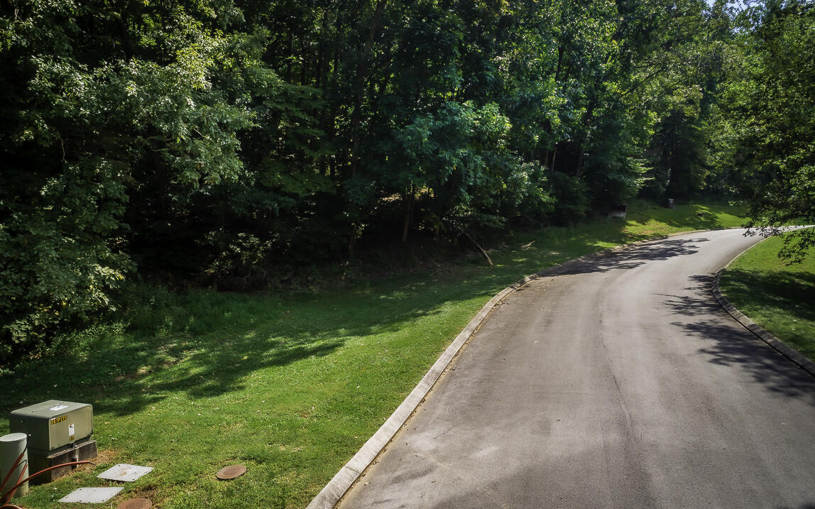 1754 Oakbrook Trail