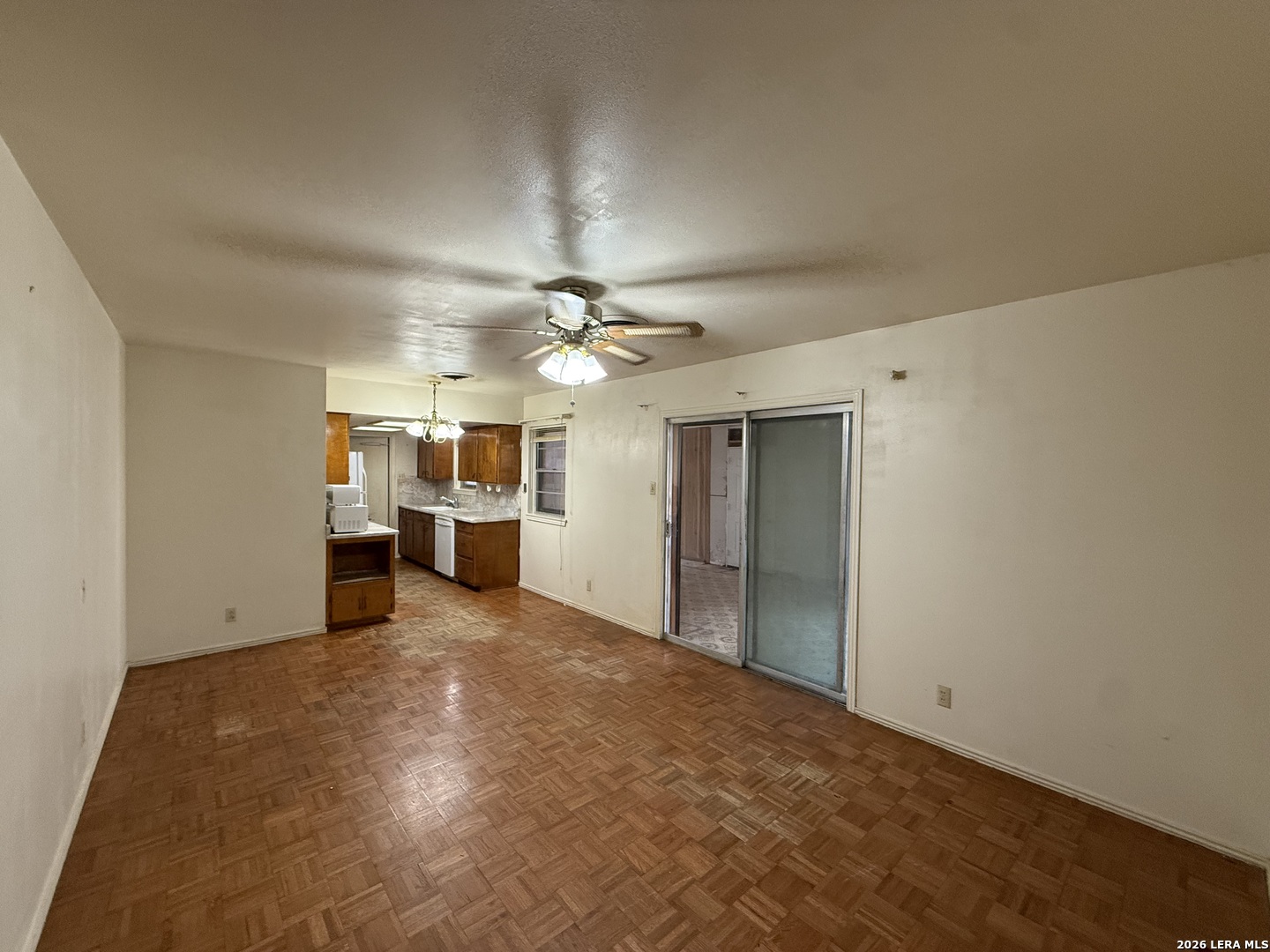 1015 Mount Capote