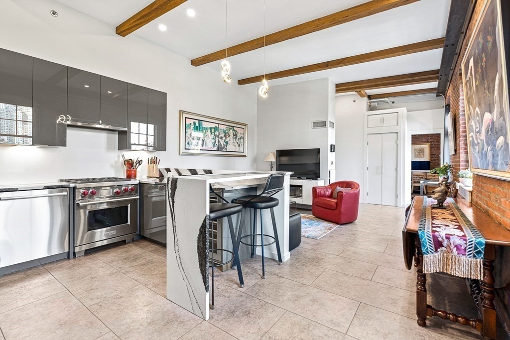 26 Stillman St # 4 Unit: 6-4