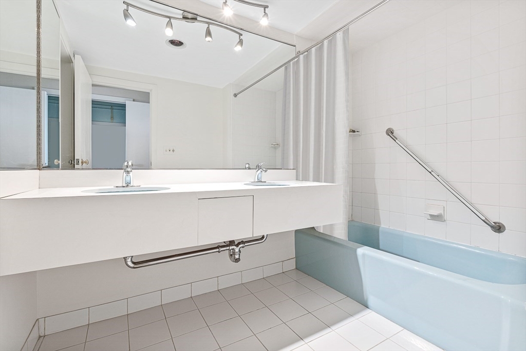 63 Atlantic Ave # 10E