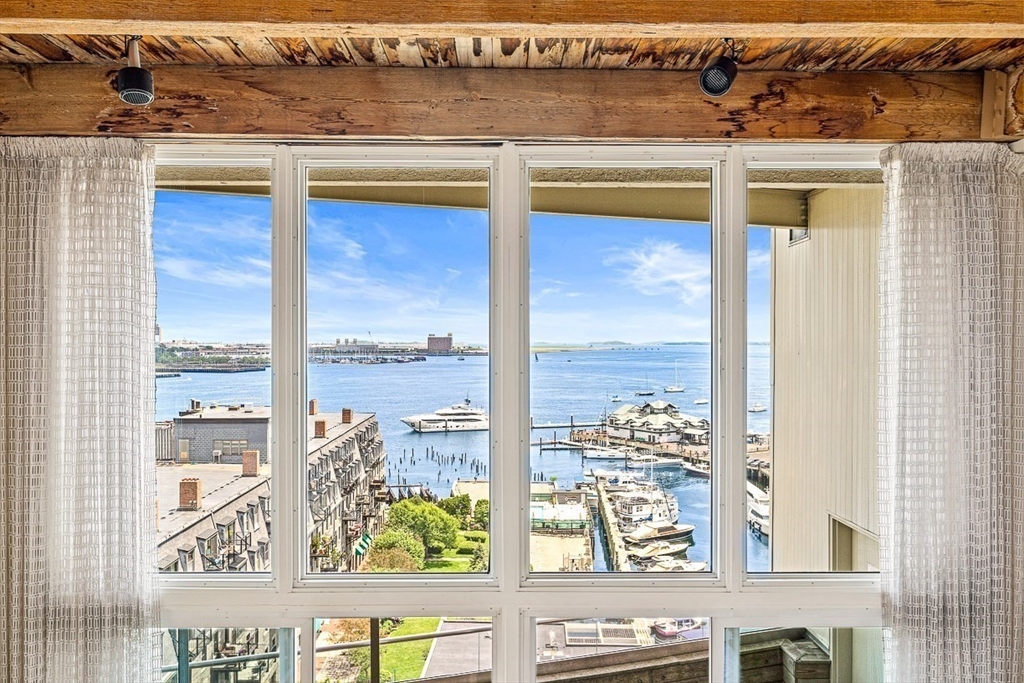 63 Atlantic Ave # 10E