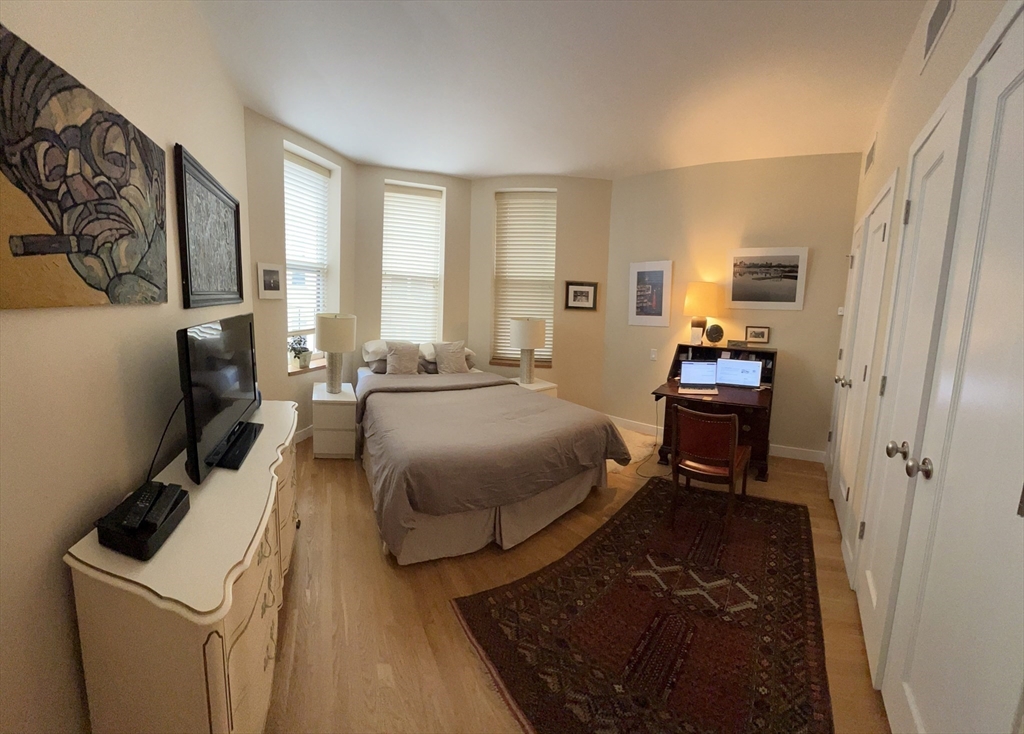 244 Newbury PH