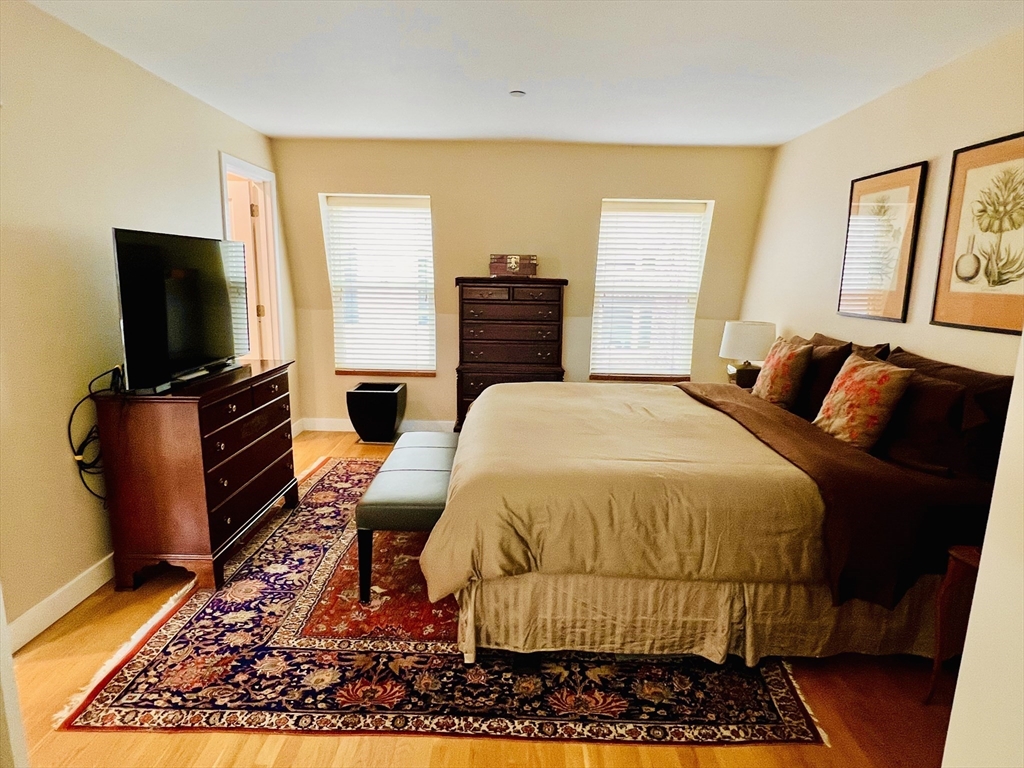 244 Newbury PH