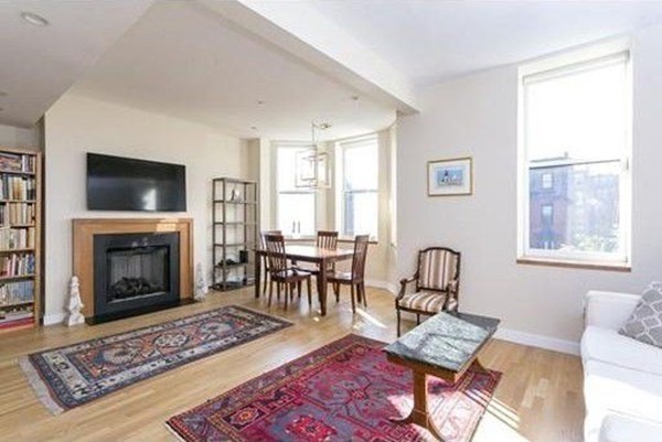 244 Newbury PH