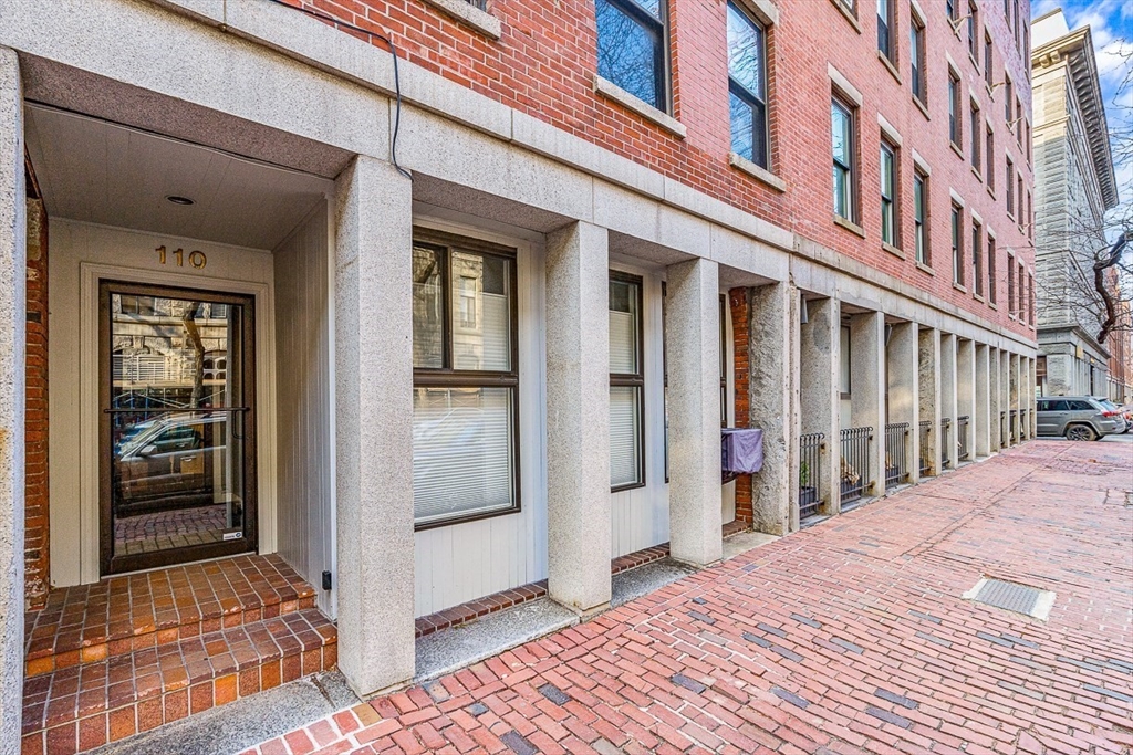 110-112 Commercial St # 6