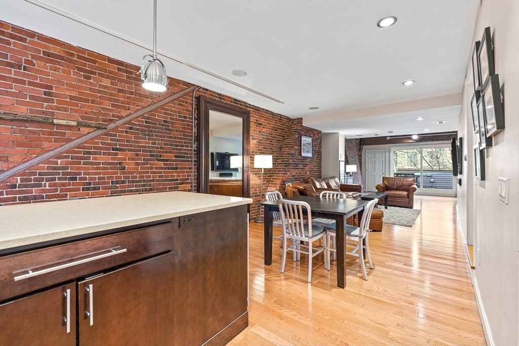 110-112 Commercial St # 6