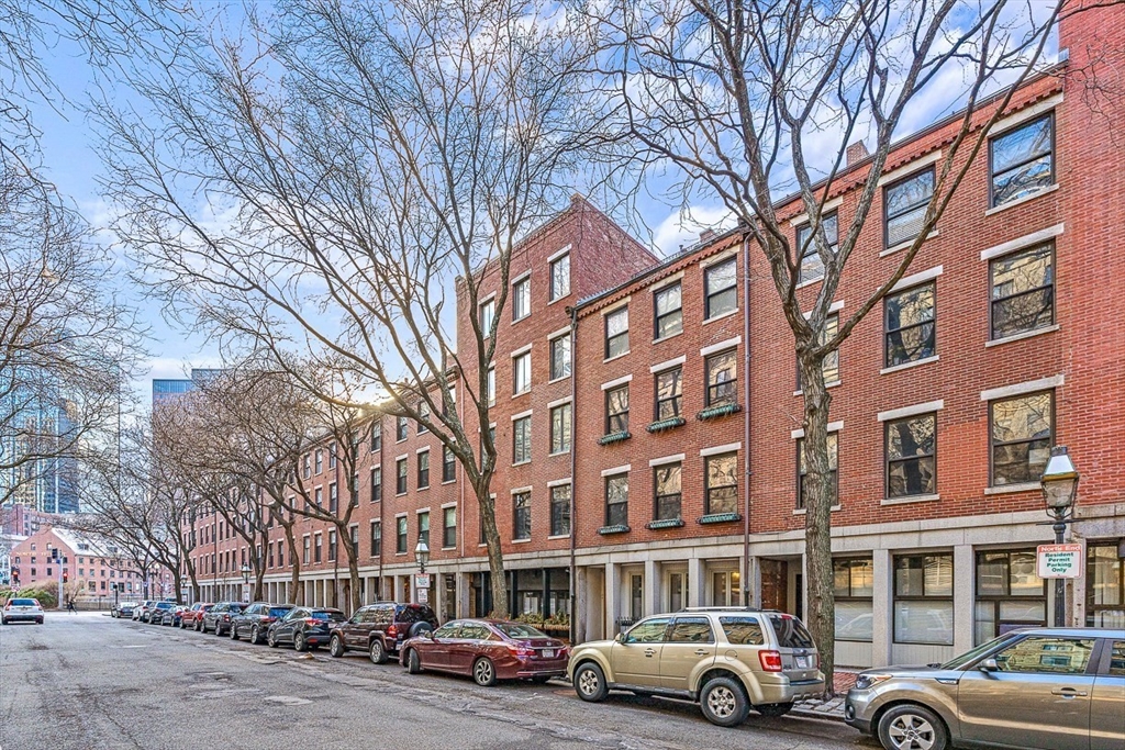 110-112 Commercial St # 6