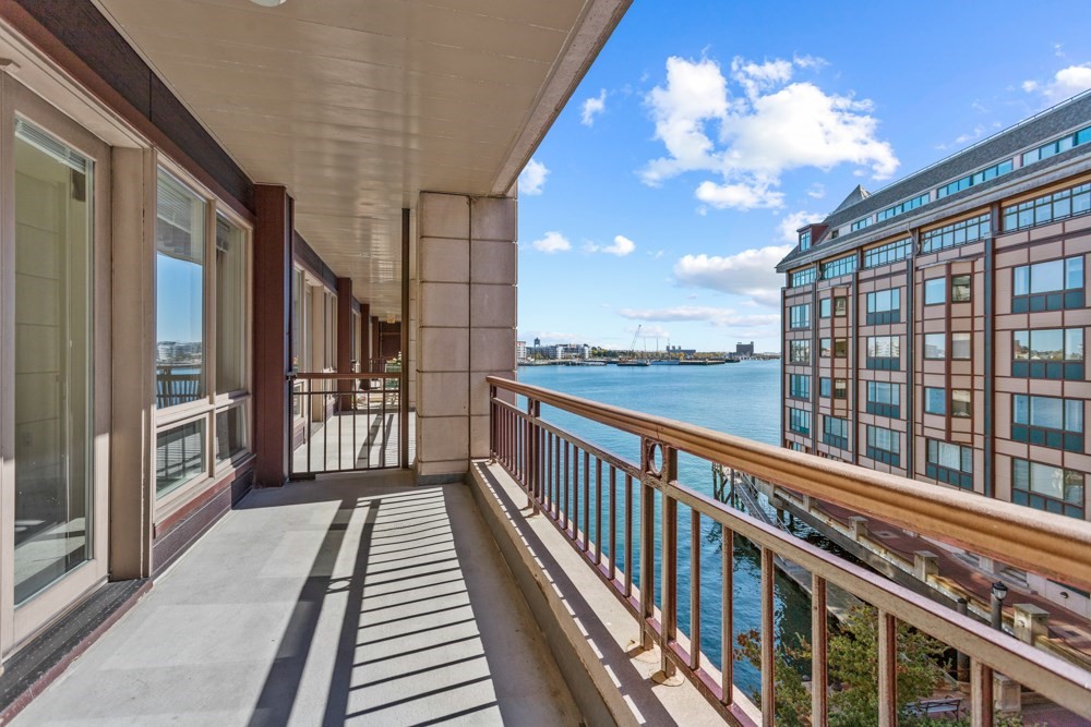 50 Battery St # 303