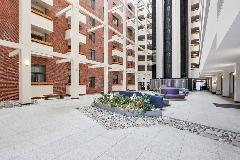 357 Commercial St # 725