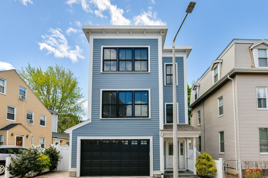 30 Middle St
