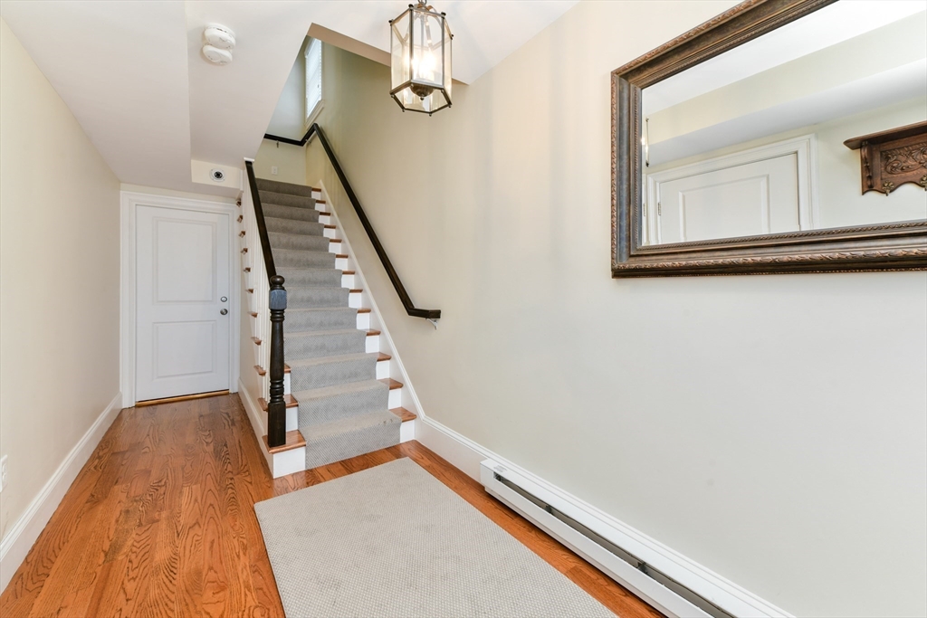 30 Middle St