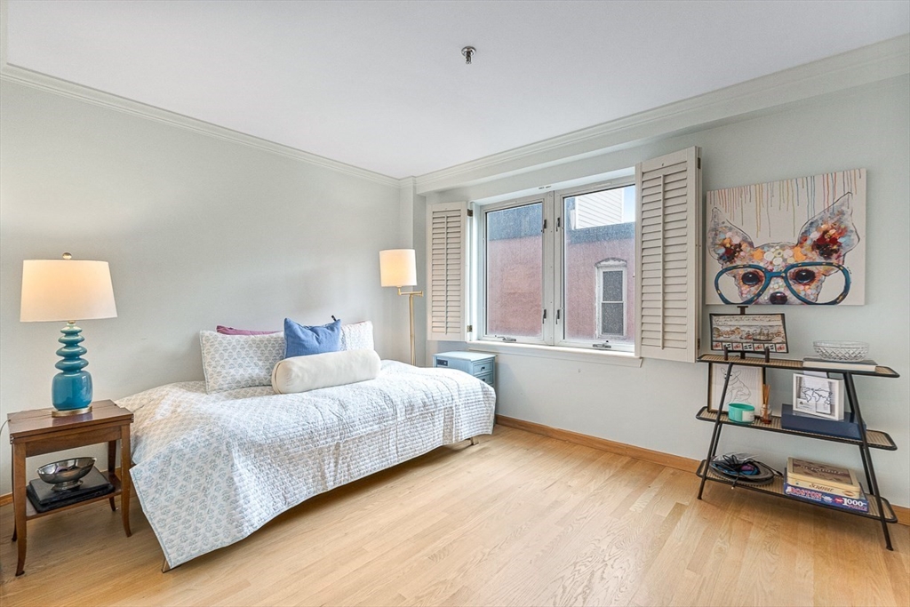 350 North St # 301