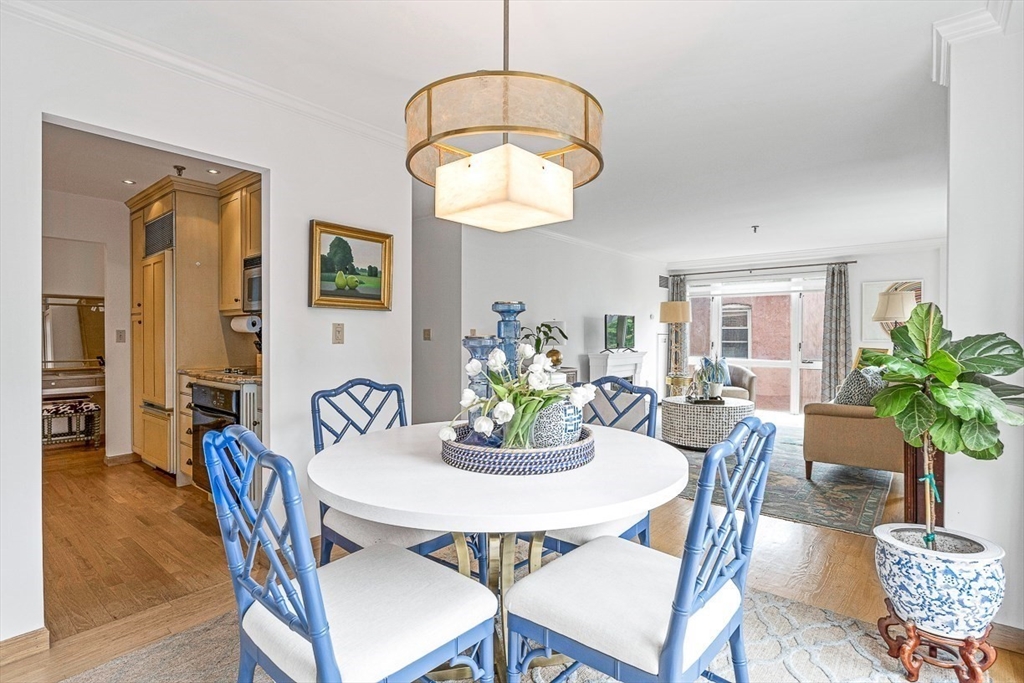 350 North St # 301