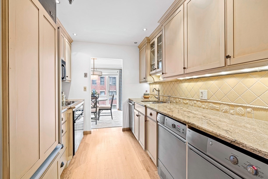 350 North St # 301